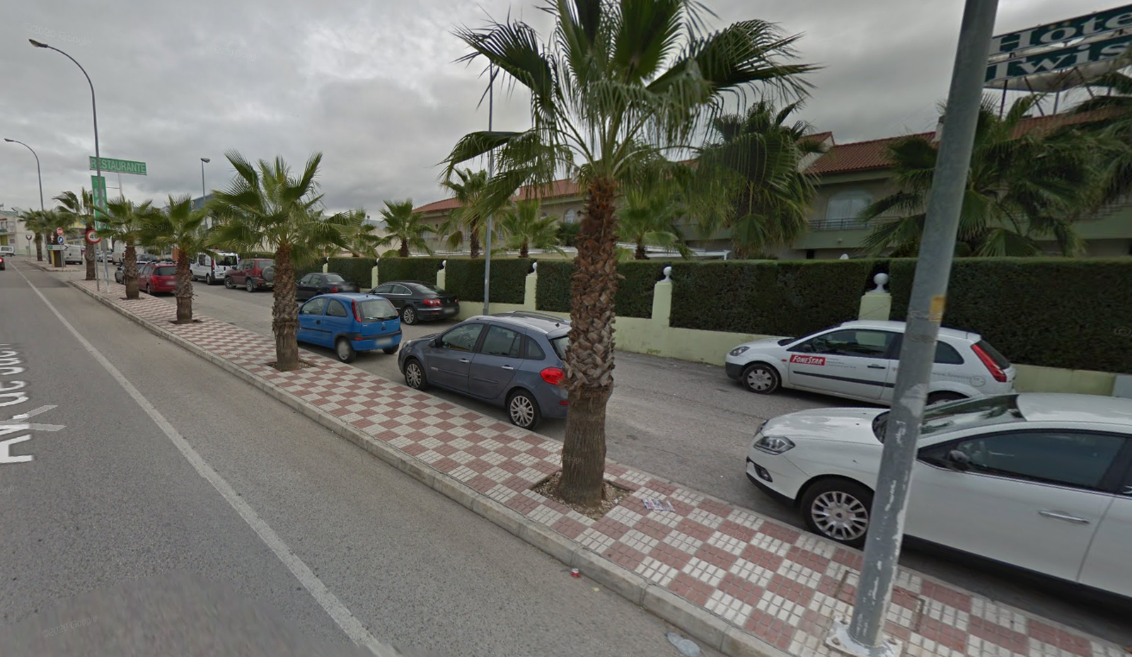 Muere un trabajador en Torredonjimeno tras caer a una altura de 9 metros de un tejado