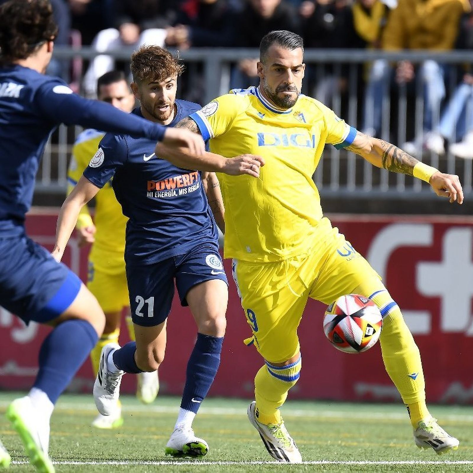 Negredo en un lance del partido de Copa.