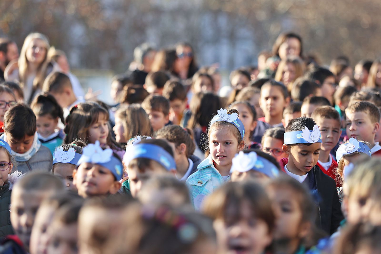 Imágenes del acto del Día a la No Violencia y la Paz del Colegio La Hispanidad