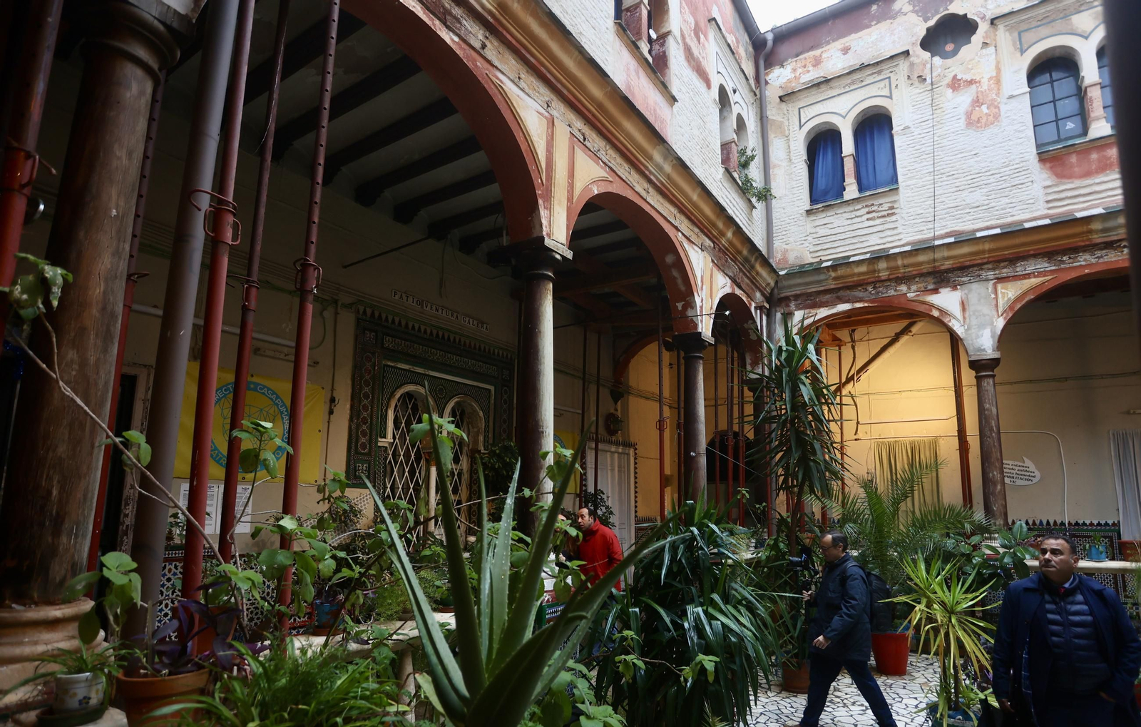 Esto es un titulo de foto 5