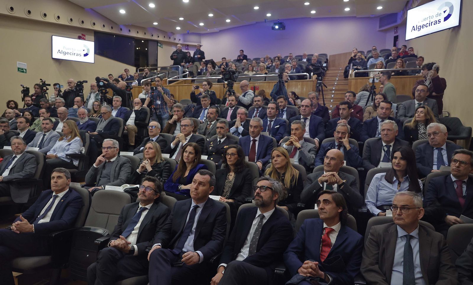 Fotos de la jornada de trabajo del ministro de Transportes en el Puerto de Algeciras