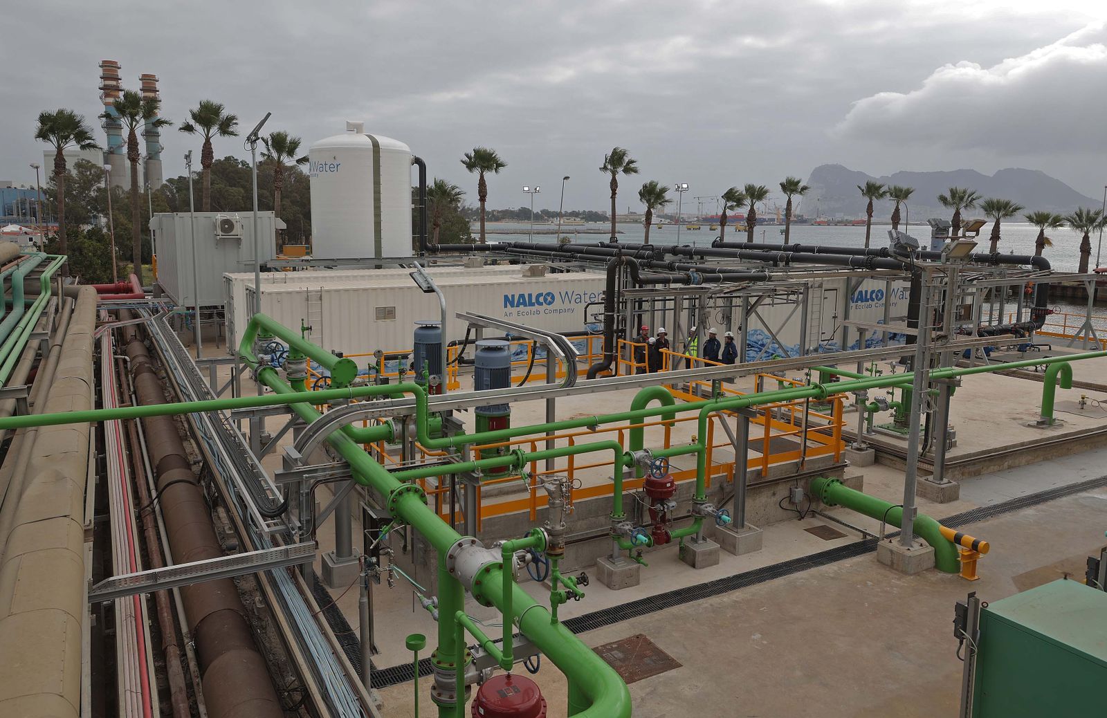 Imágenes de la inauguración de la nueva planta de reutilización de agua de Cepsa