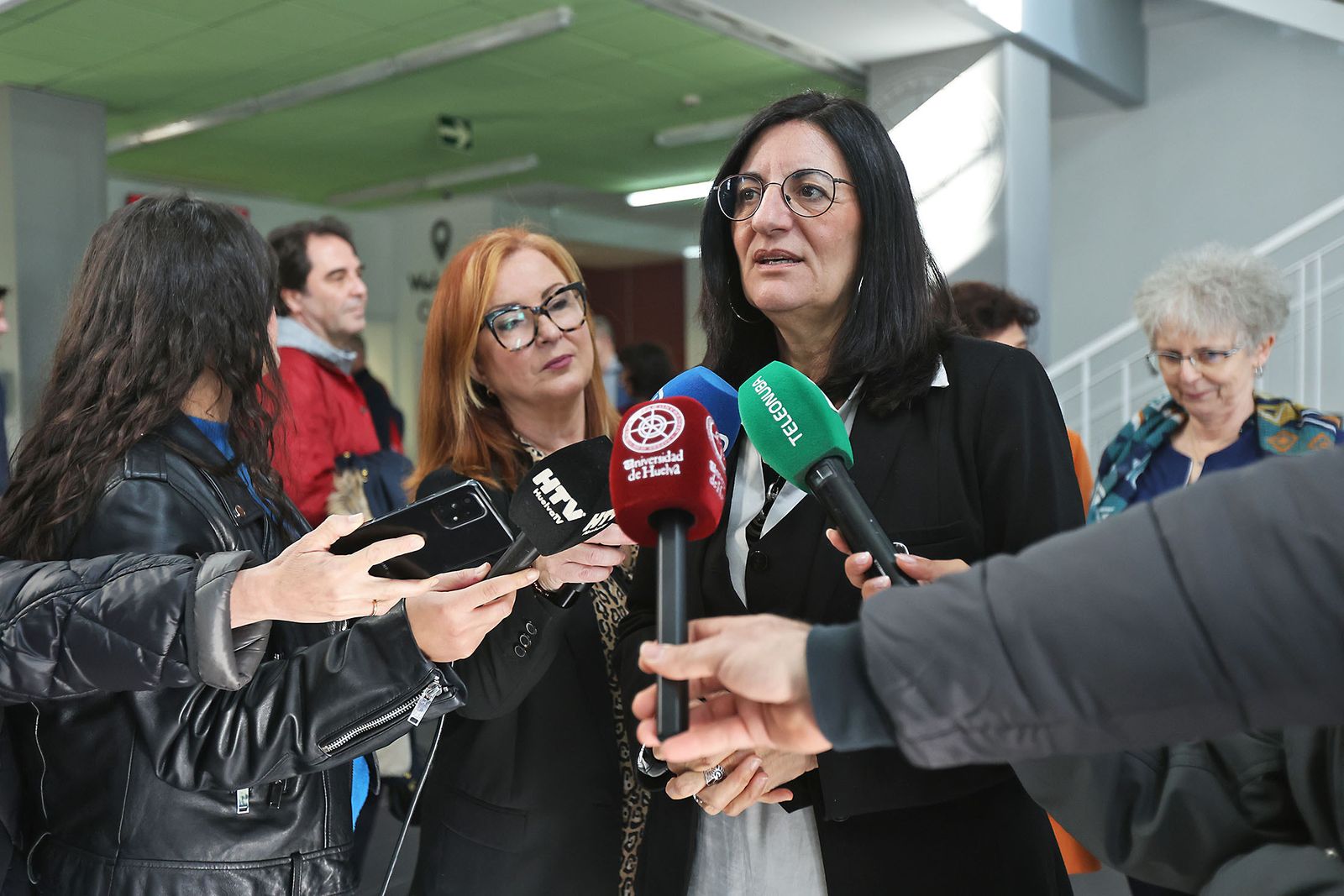 Imágenes de la firma de la Alianza Universitaria Europea PIONEER en Huelva