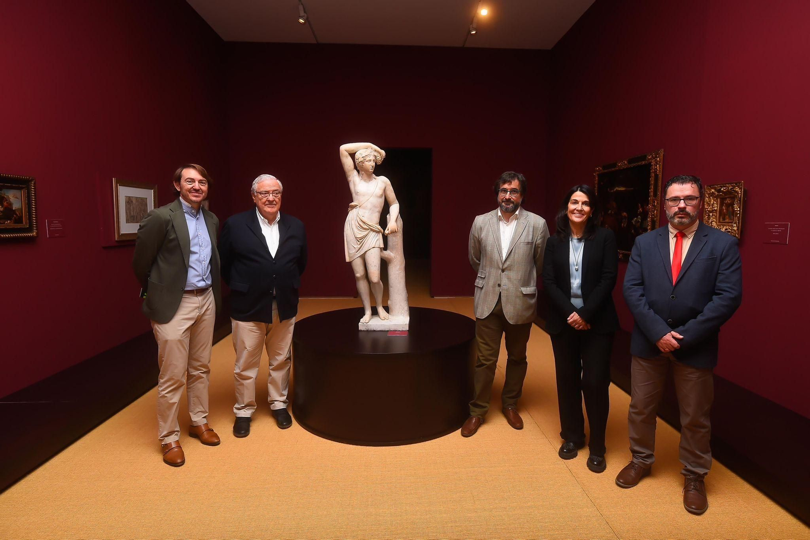 Fundación Unicaja de Málaga recibe una exposición que representa al vino como manifestación artística