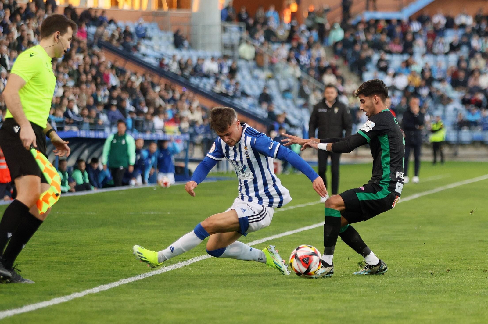 Las mejores fotos del ambiente en el Nuevo Colombino para el Recre - Córdoba CF