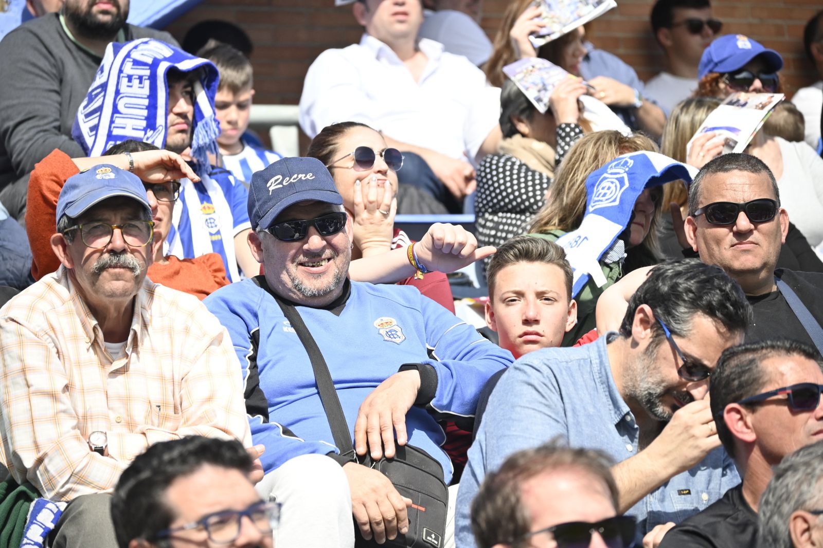Imágenes de ambiente del partido Recre - Melilla