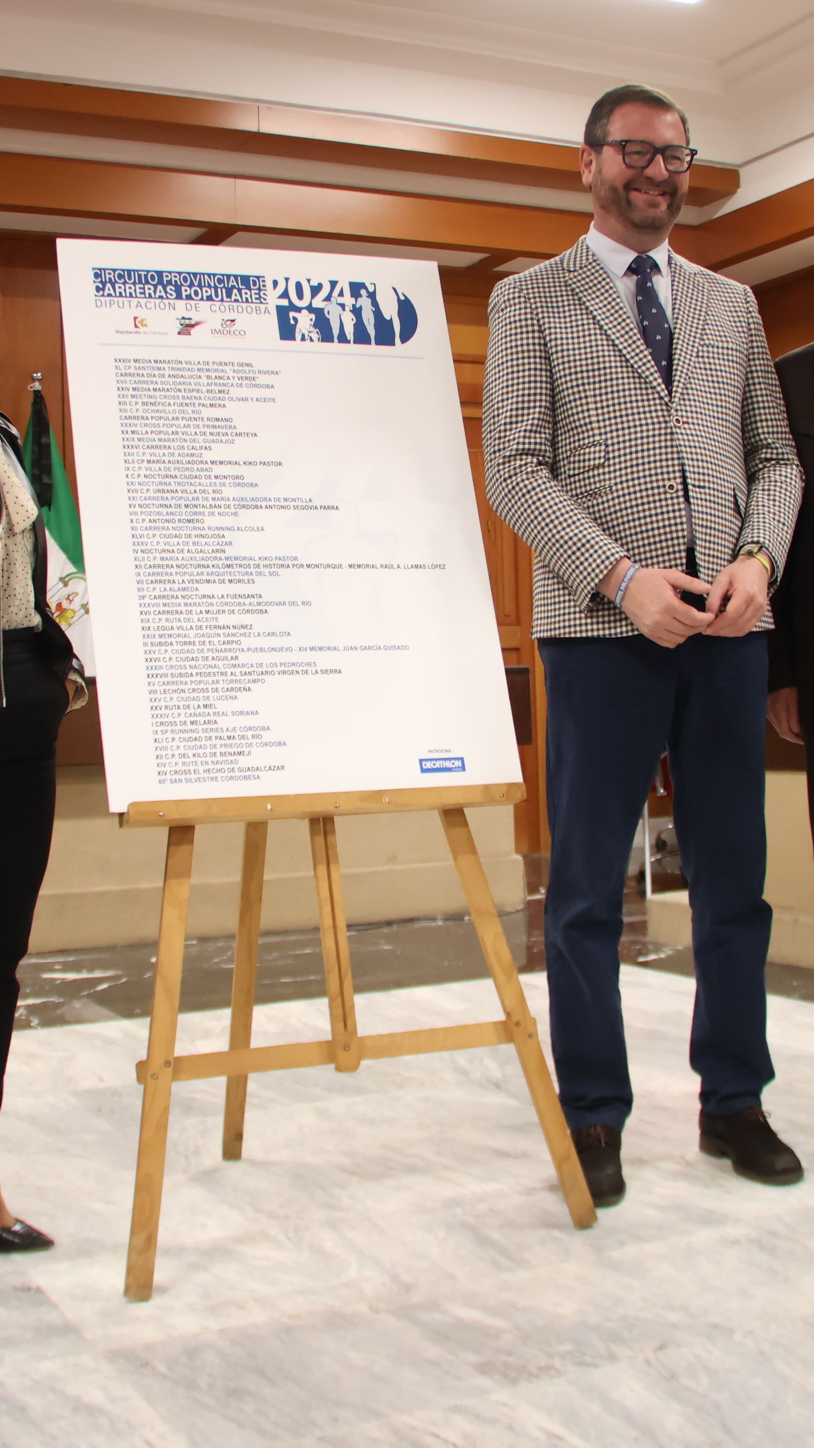 Las autoridades, durante la presentación del circuito.