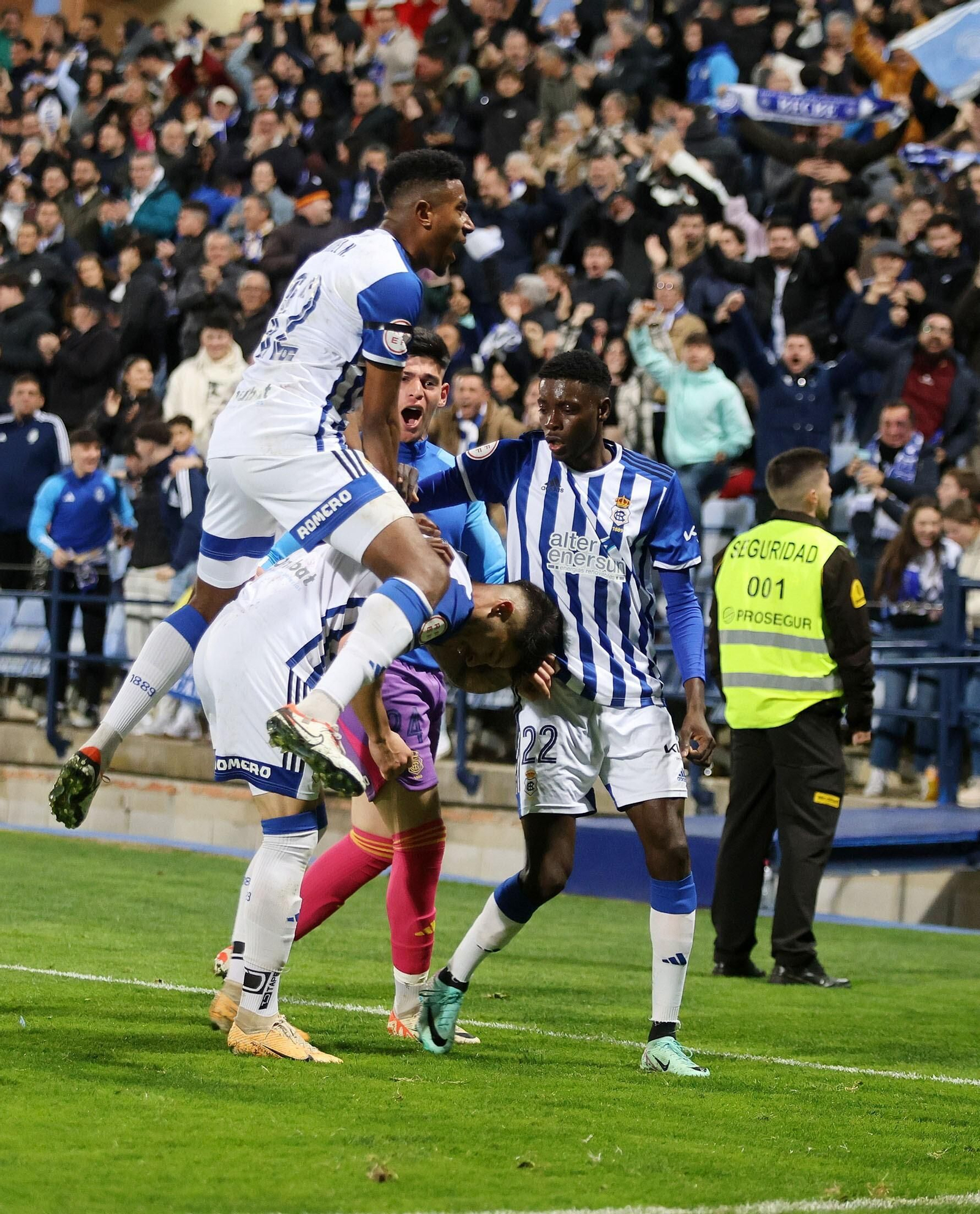 Las mejores fotos del ambiente en el Nuevo Colombino para el Recre - Córdoba CF