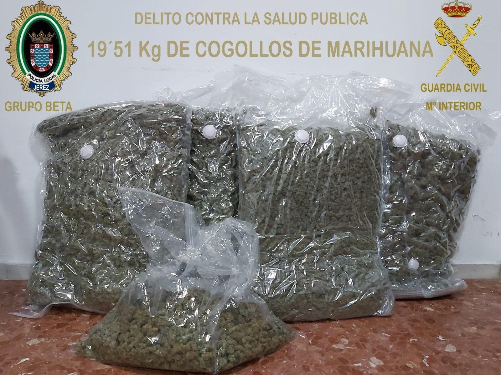 Cogollos de marihuana aprehendidos en la intervención de Guardia Civil y Policía Local en 2020.