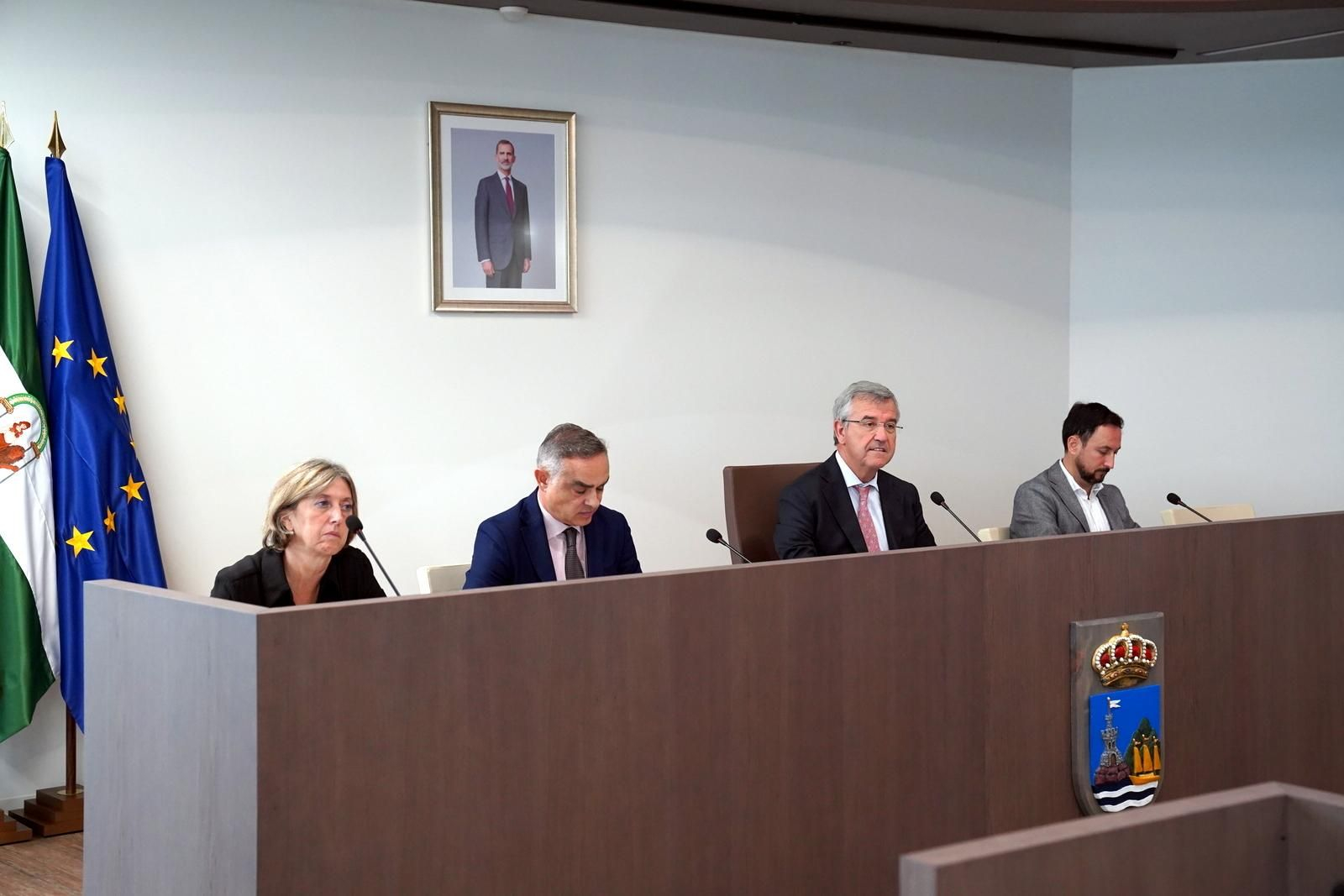 El Ayuntameinto ha celebrado este lunes el Pleno ordinario de octubre.