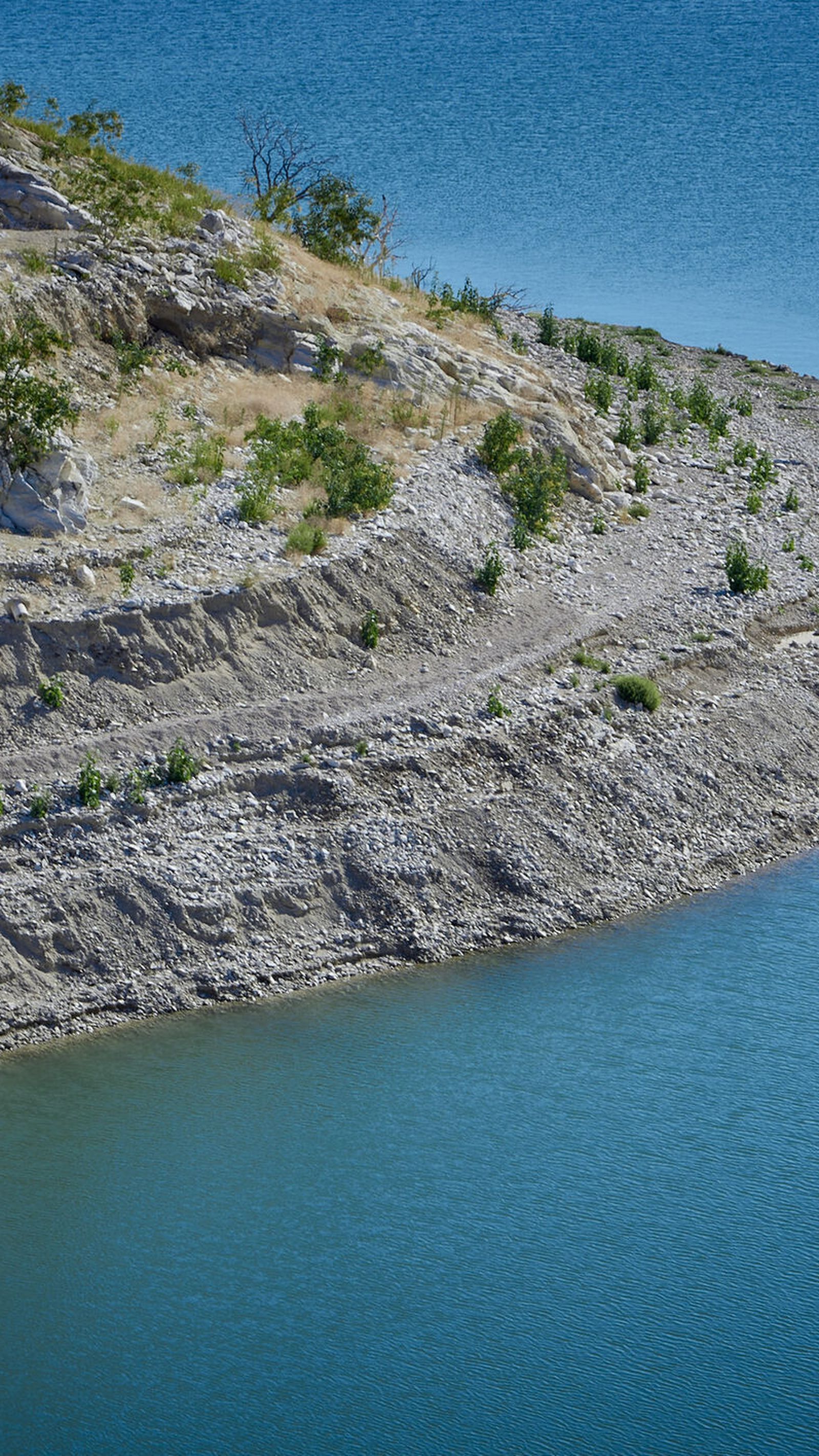 Imagen del nivel de agua en el embalse de Hurones en Cádiz.