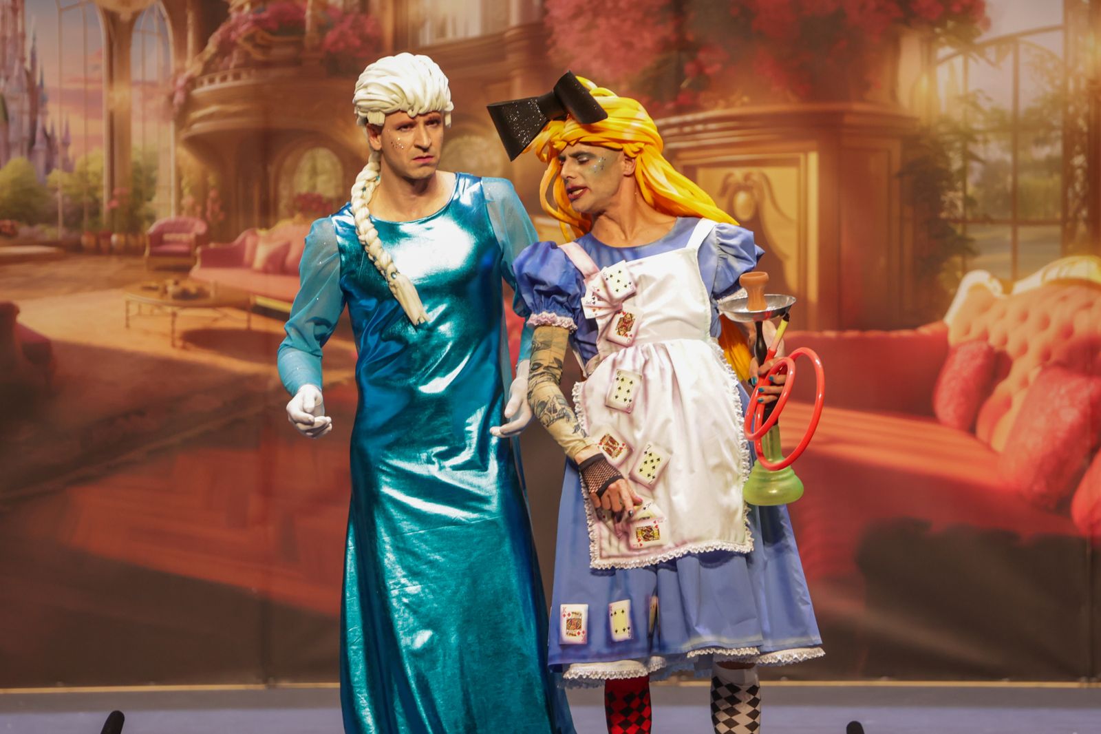 Imágenes de la actuación del cuarteto de Huelva "Un cuarteto desencantado" en el Carnaval Colombino