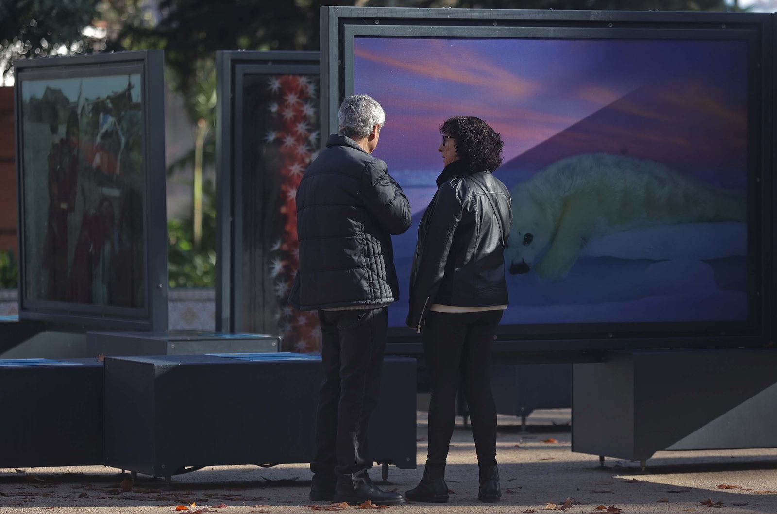 La exposición 'Colores del Mundo' del parque María Cristina de Algeciras, en imágenes