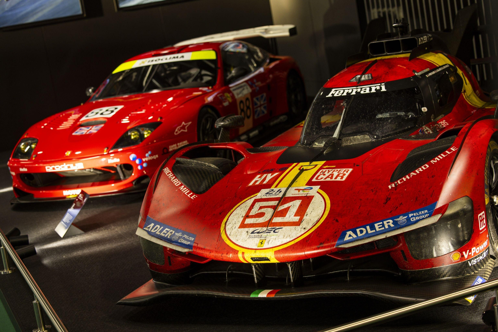 Los increíbles coches clásicos de la Retromobile 2024