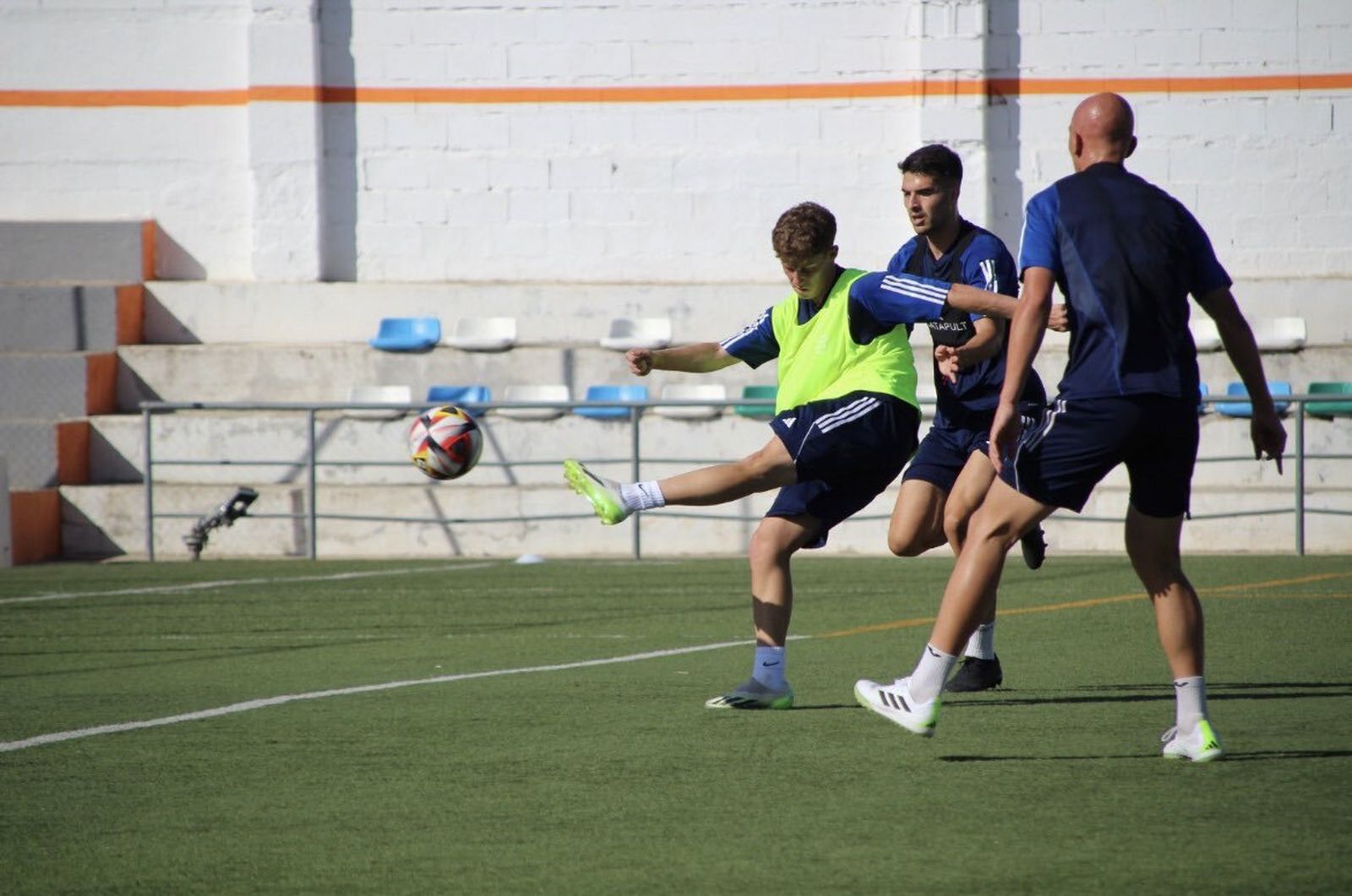 Álex Oyon durante un entrenamiento.
