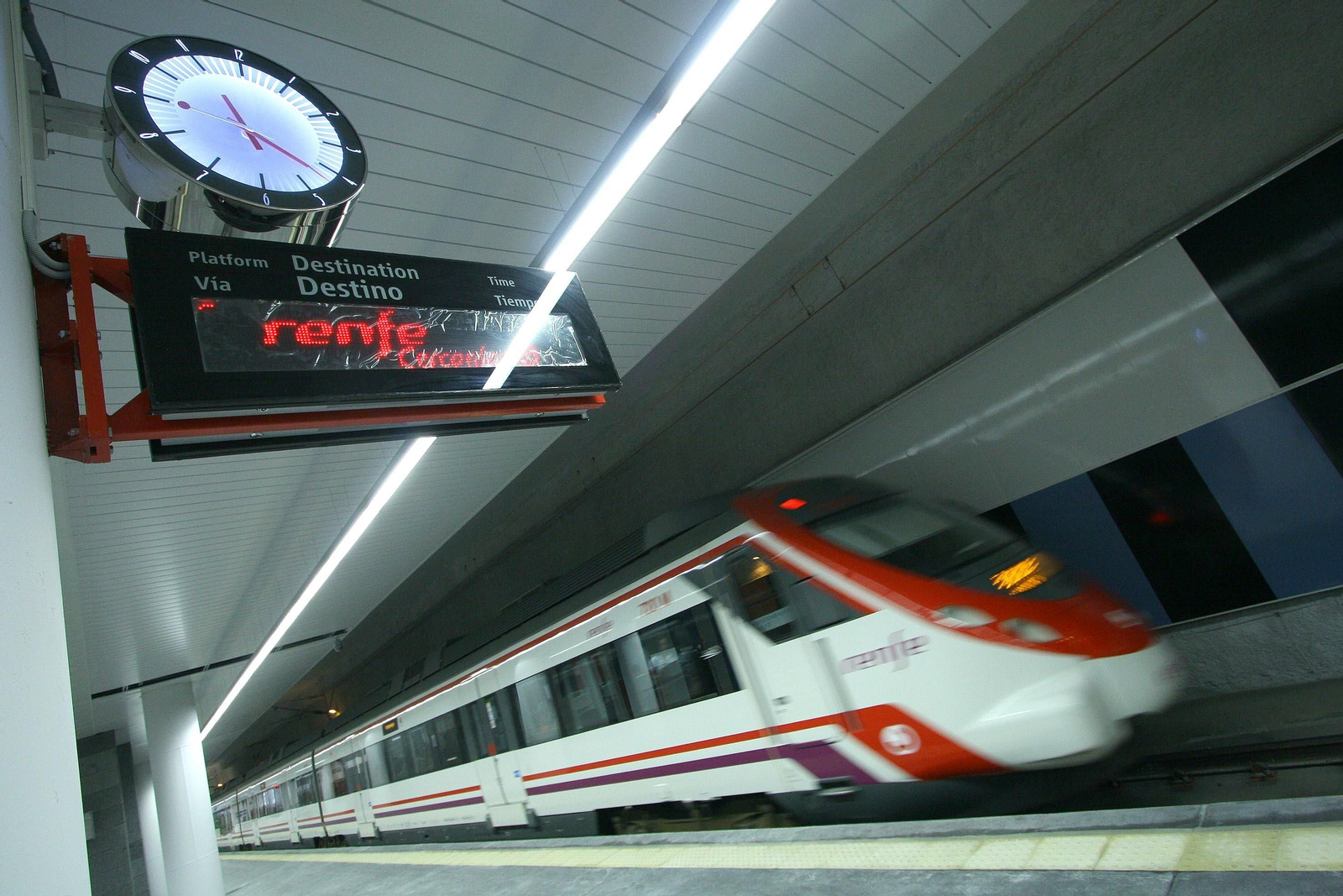 Un tren de Cercanías.