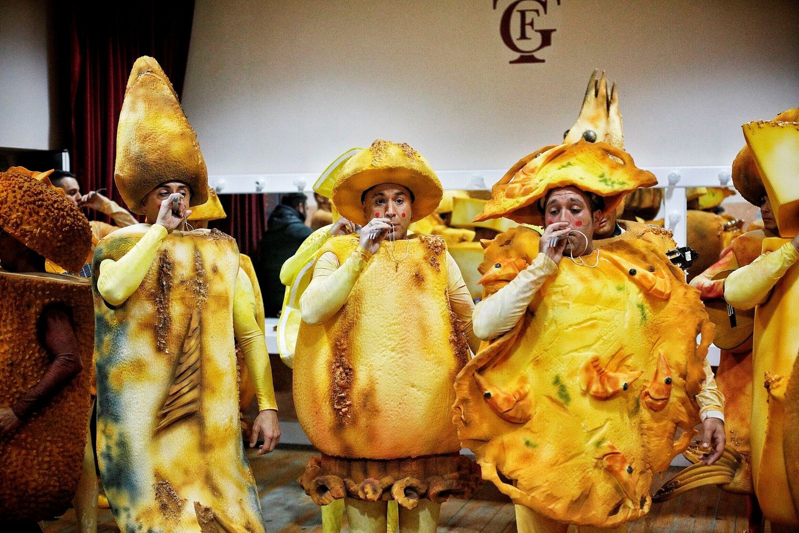 Chirigota ' Me tienes frito'