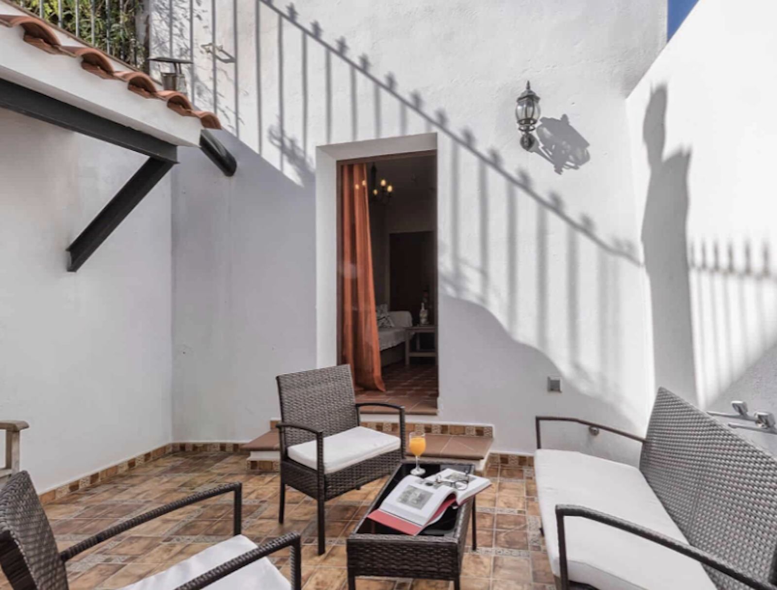 ¿Un jacuzzi en la habitación? Apúntate esta casa rural en este pueblo de Huelva