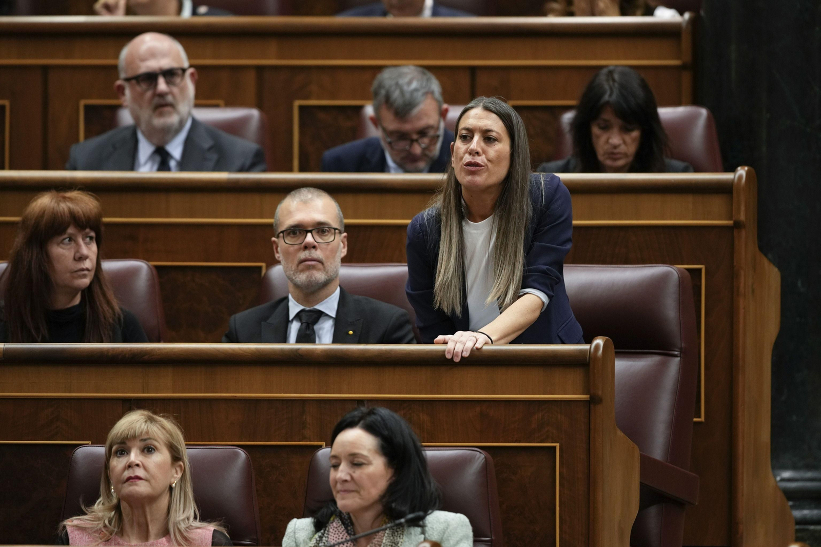 Miriam Nogueras, portavoz de Junts, vota no a la Ley de Amnistía, ayer, en el Congreso.