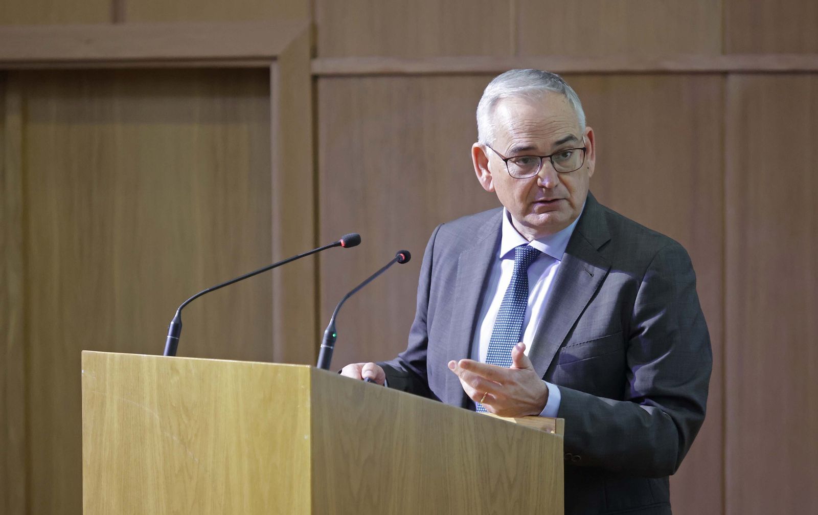 Fotos de la jornada de trabajo del ministro de Transportes en el Puerto de Algeciras