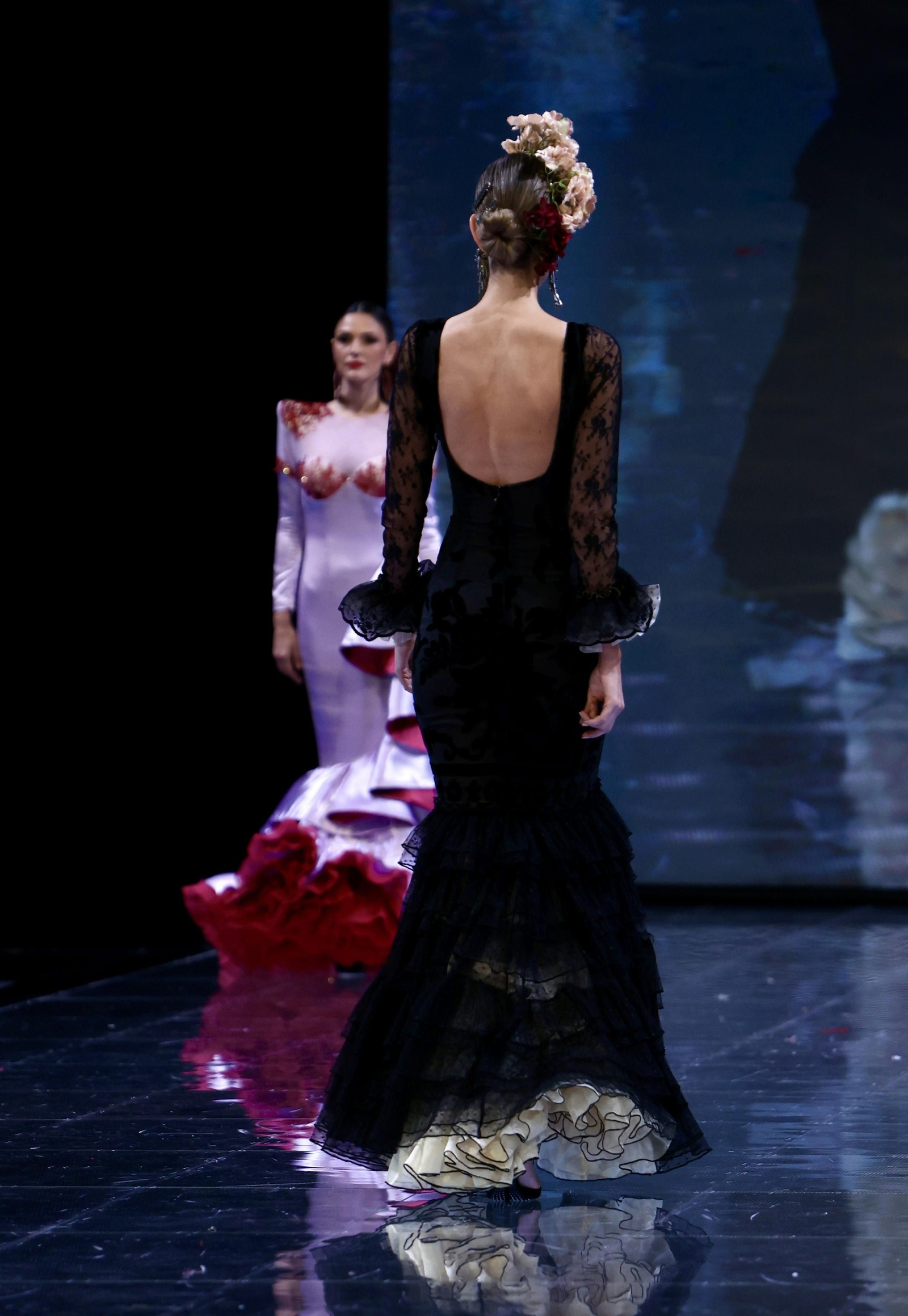 Desfile de Inma Castrejón en SIMOF 2024, todas las fotos