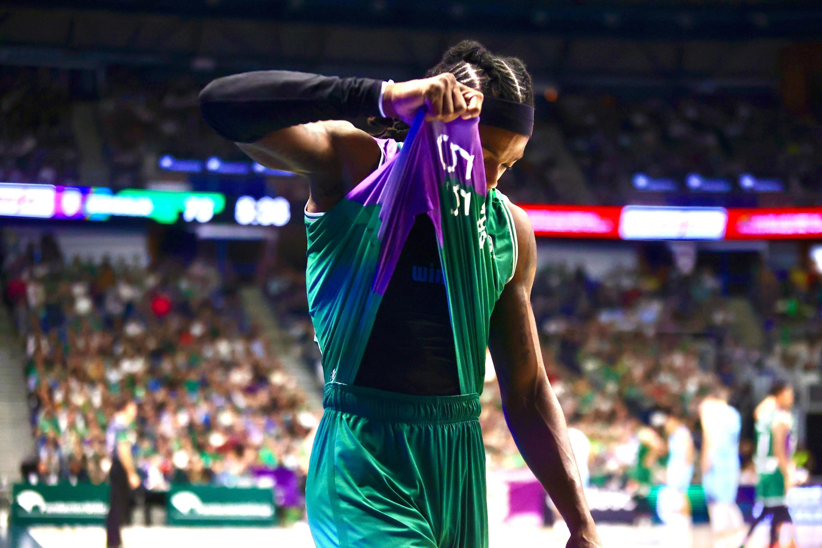 Kendrick Perry, pendiente de pruebas en su tobillo izquierdo