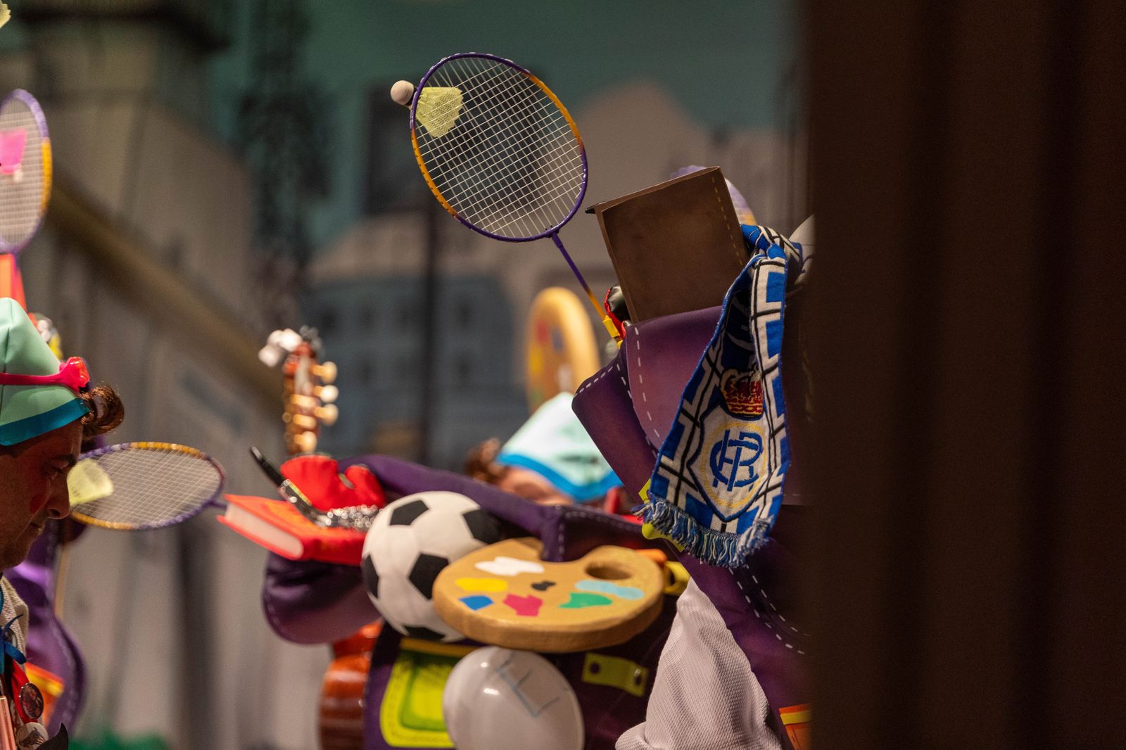 Imágenes de la actuación de la murga de Ayamonte "Ni Messi, ni Picasso, papá harme caso" en el Carnaval Colombino