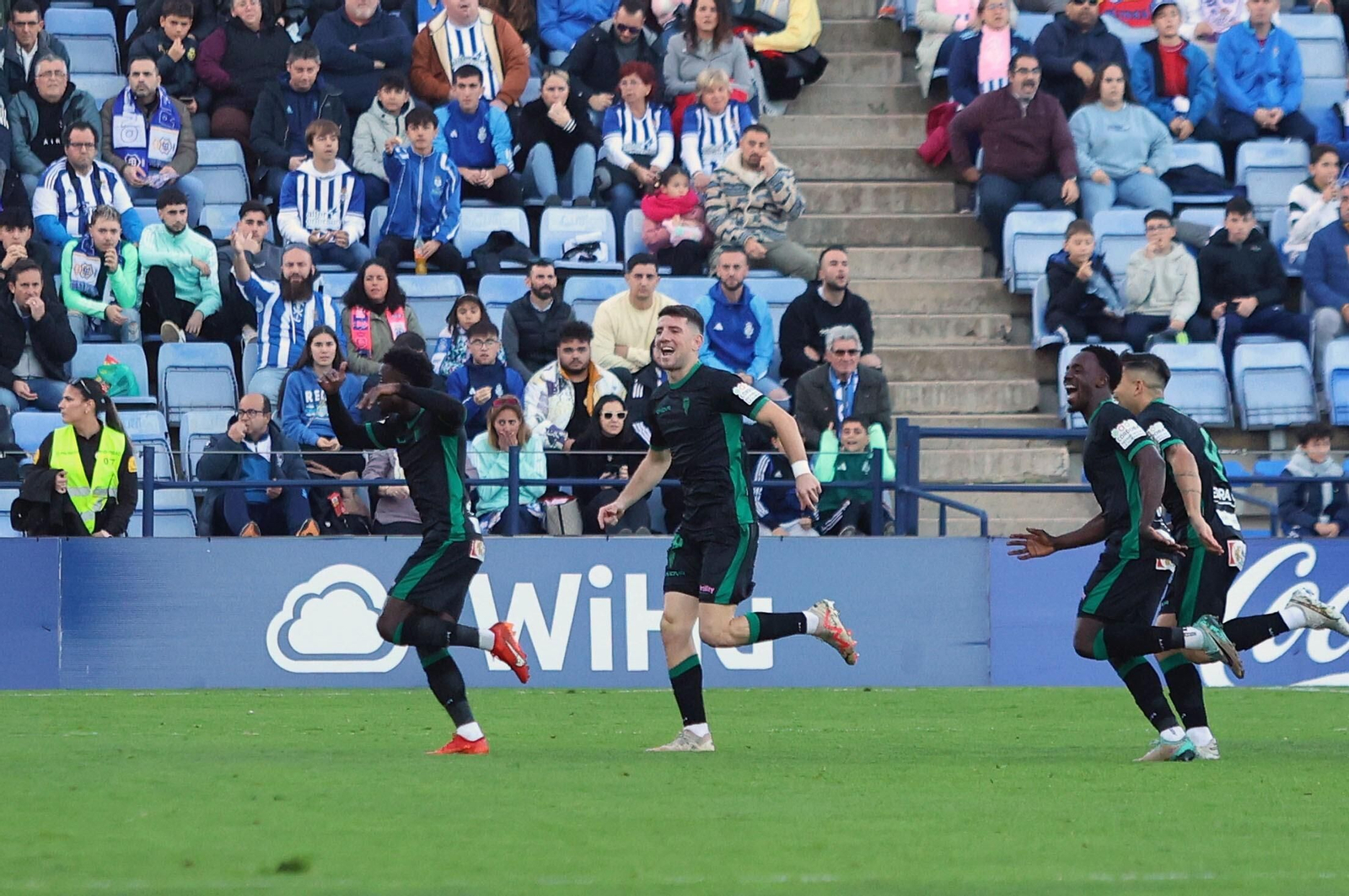 Las mejores fotos del ambiente en el Nuevo Colombino para el Recre - Córdoba CF