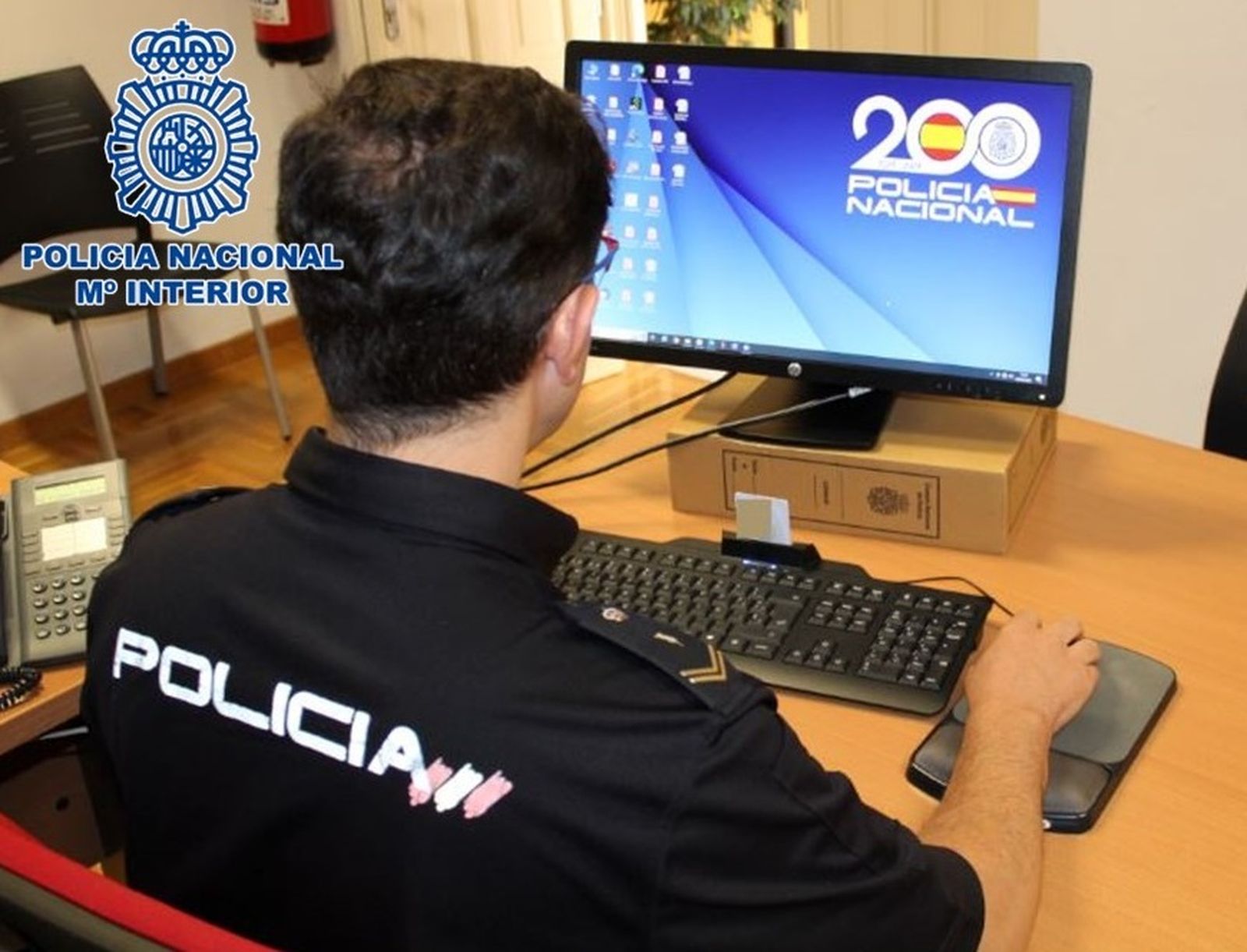 Imagen de archivo de un agente de Policía Nacional