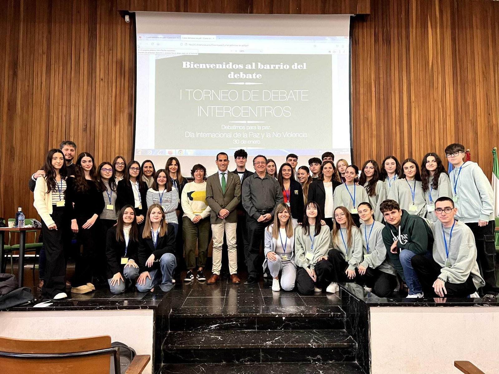 Torneo de debate intercentros.