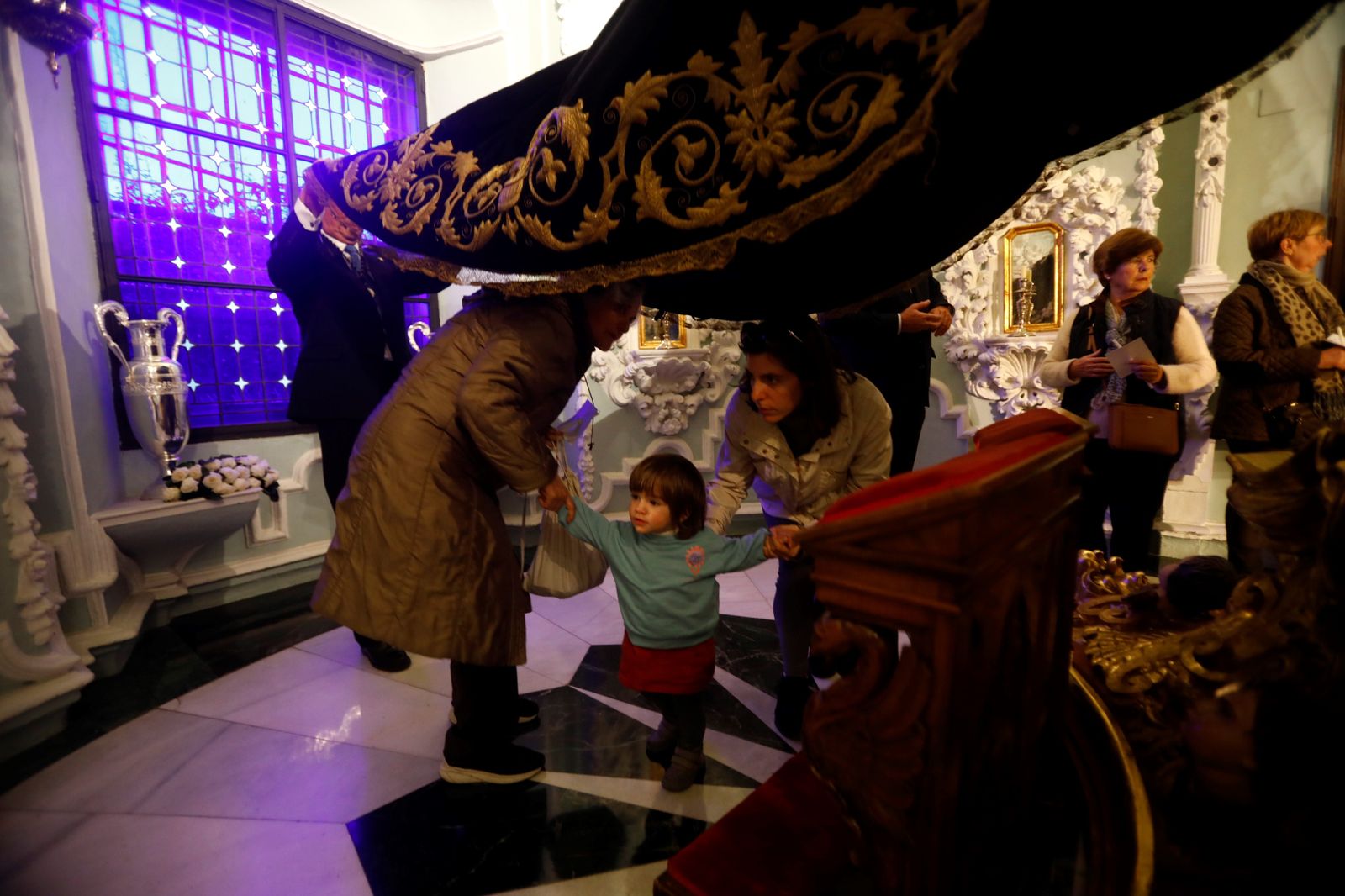 Las imágenes de la presentación de los niños a la Virgen de los Dolores de Córdoba