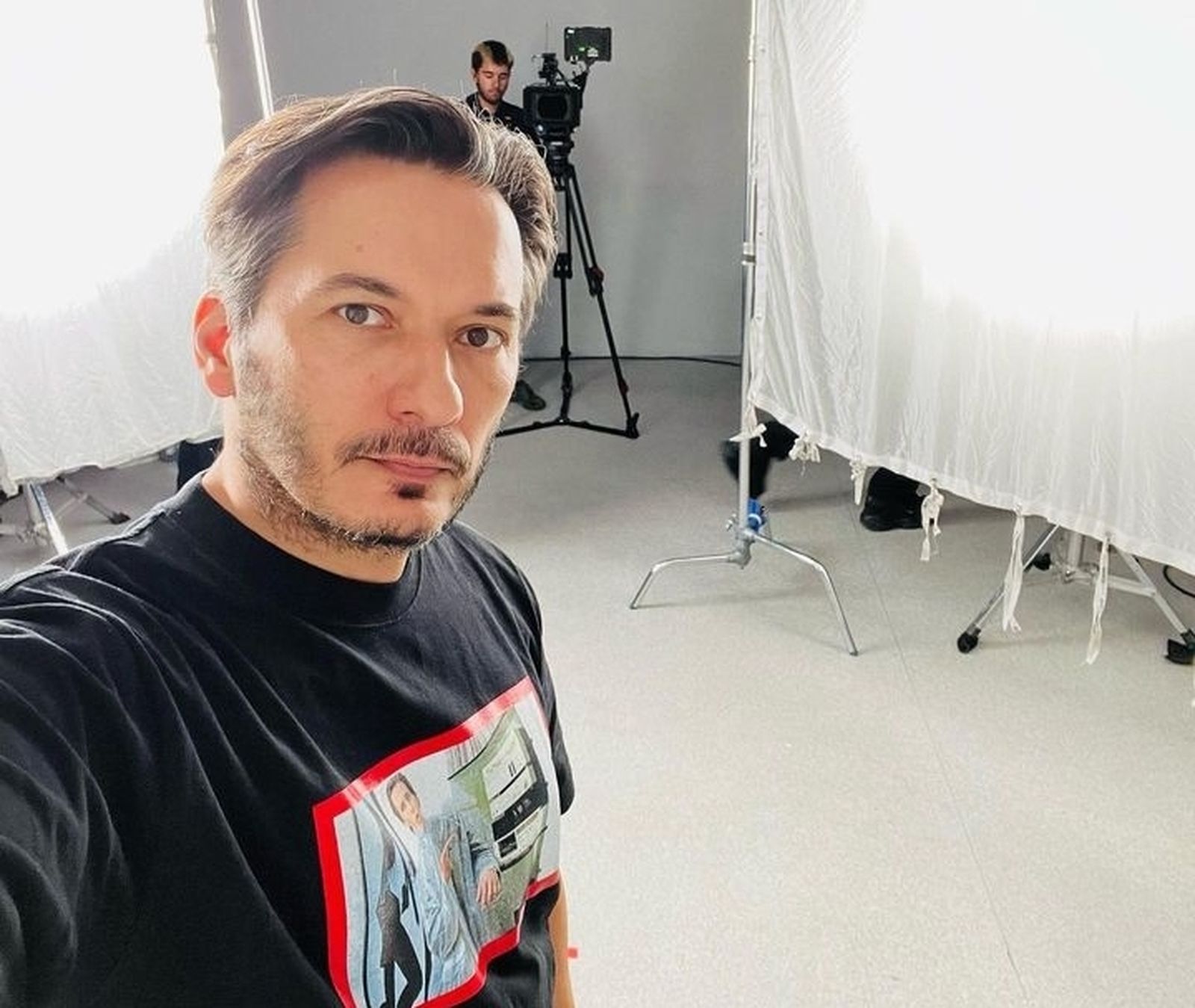 Alberto Caballero ha hablado sobre el lento proceso de recuperación del actor José Luis Gil.