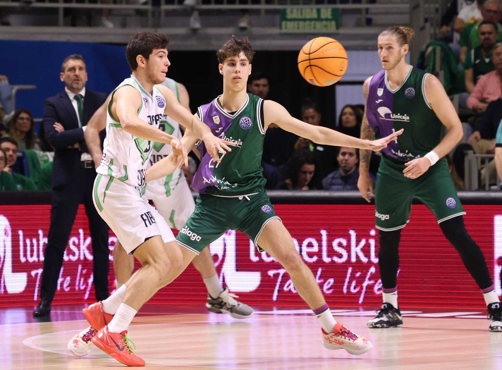 El Unicaja - Tofas Bursa, en fotos