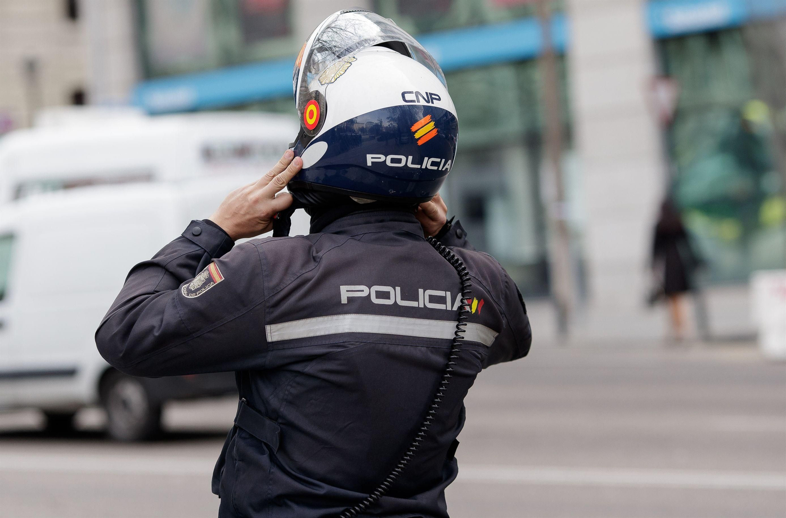 Un agente de la Policía Nacional.