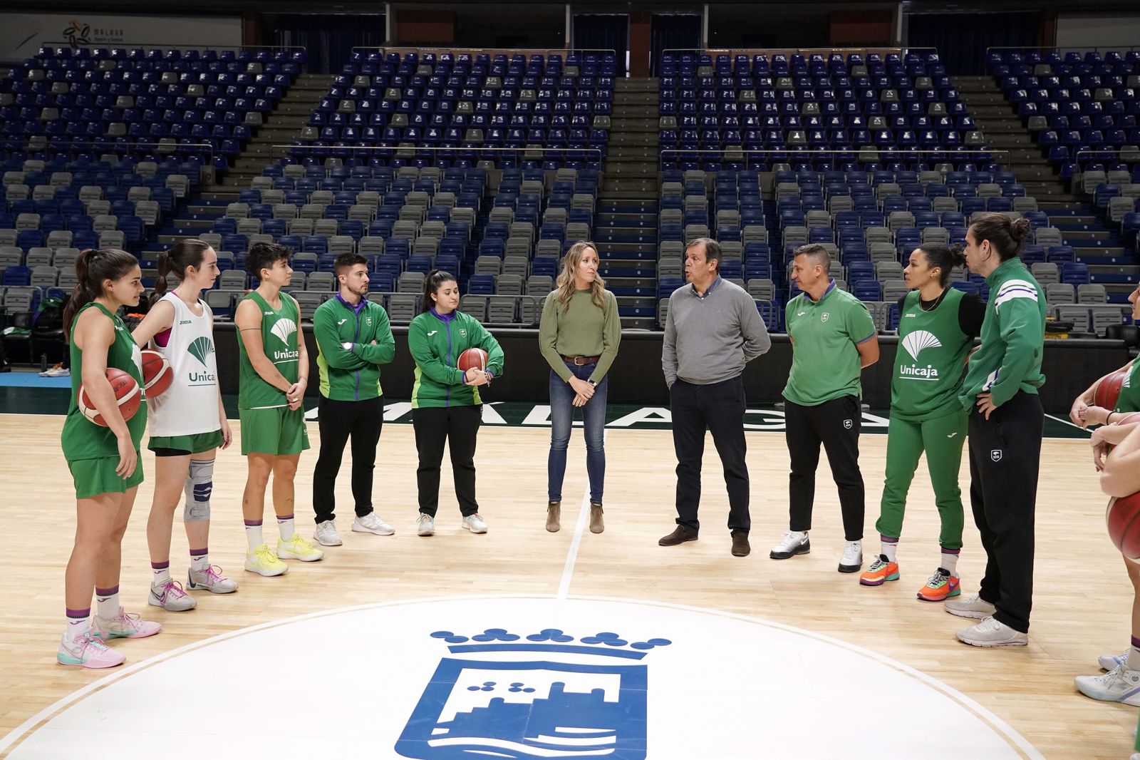 El Unicaja Femenino se prepara en el Carpena