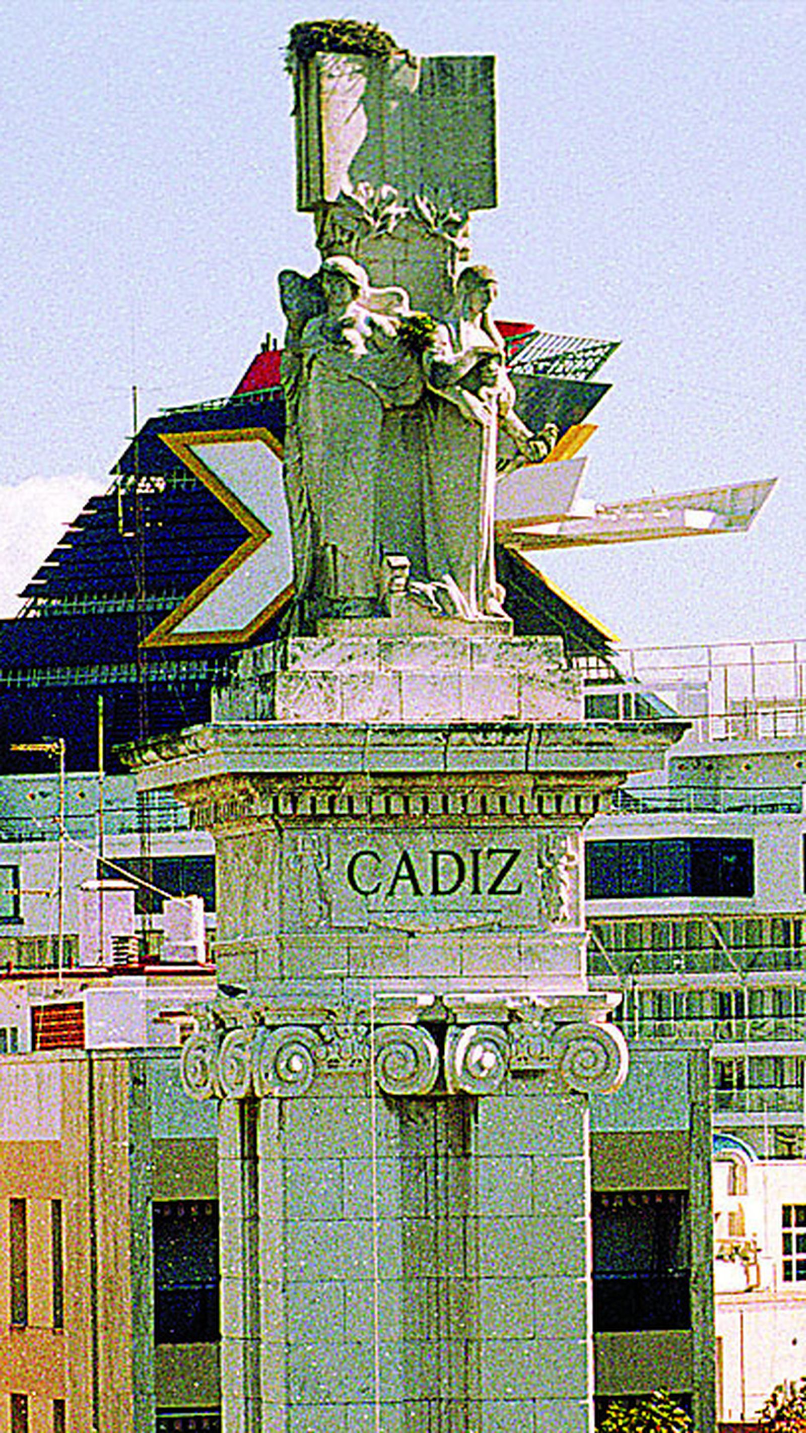Las navieras valoran de manera muy positiva la cercanía del puerto de Cádiz respecto a su casco histórico