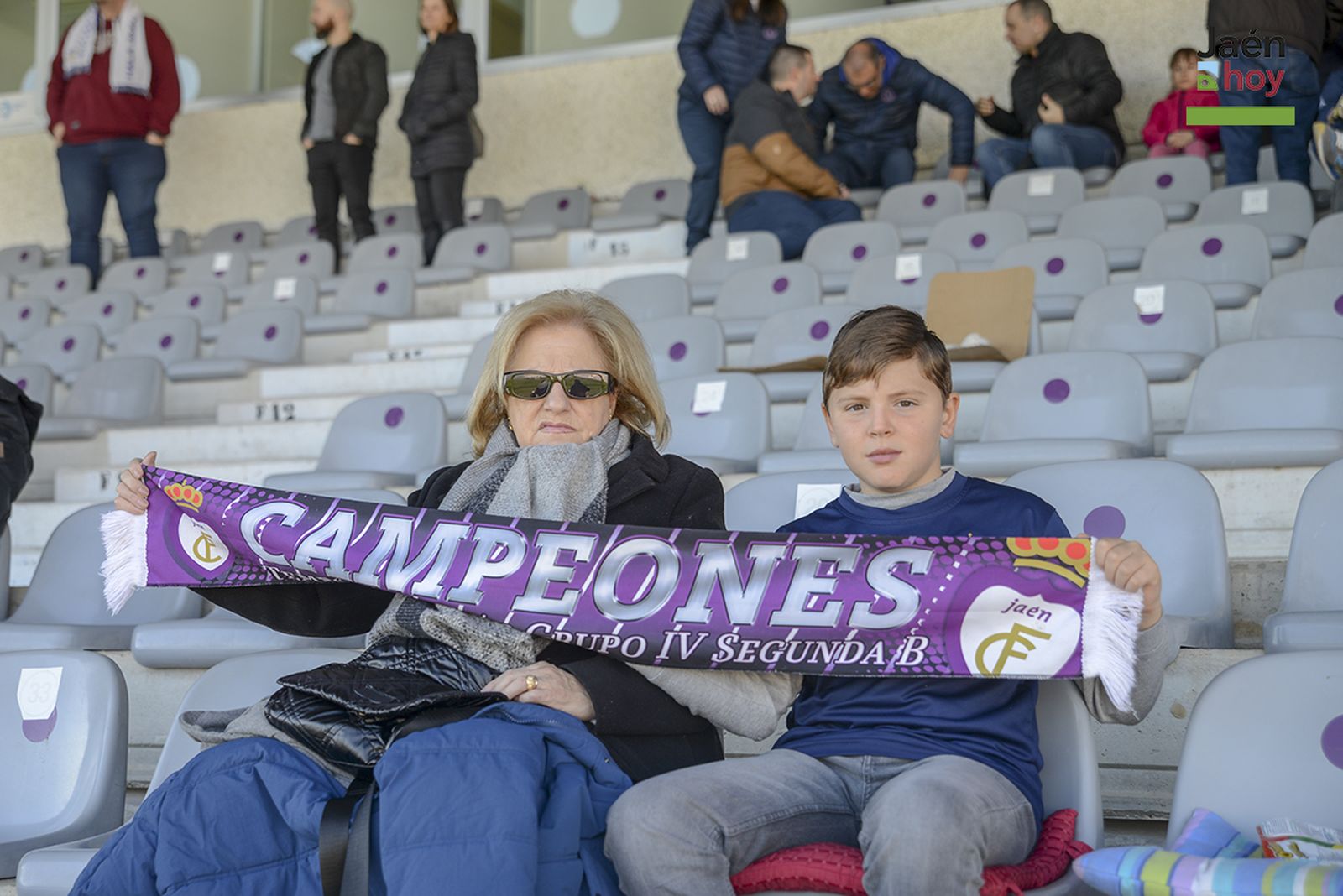 Búscate en la victoria del Real Jaén con la que asciende a la segunda plaza