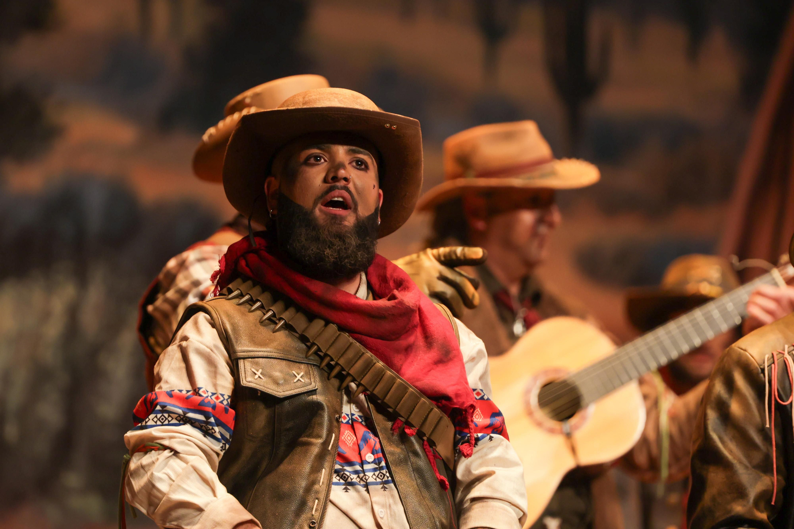 Imágenes de la actuación de la comparsa de Huelva "Los Renegaos" en el Carnaval Colombino