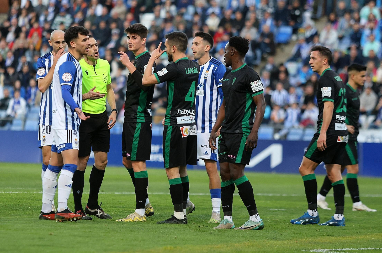 Las mejores fotos del ambiente en el Nuevo Colombino para el Recre - Córdoba CF