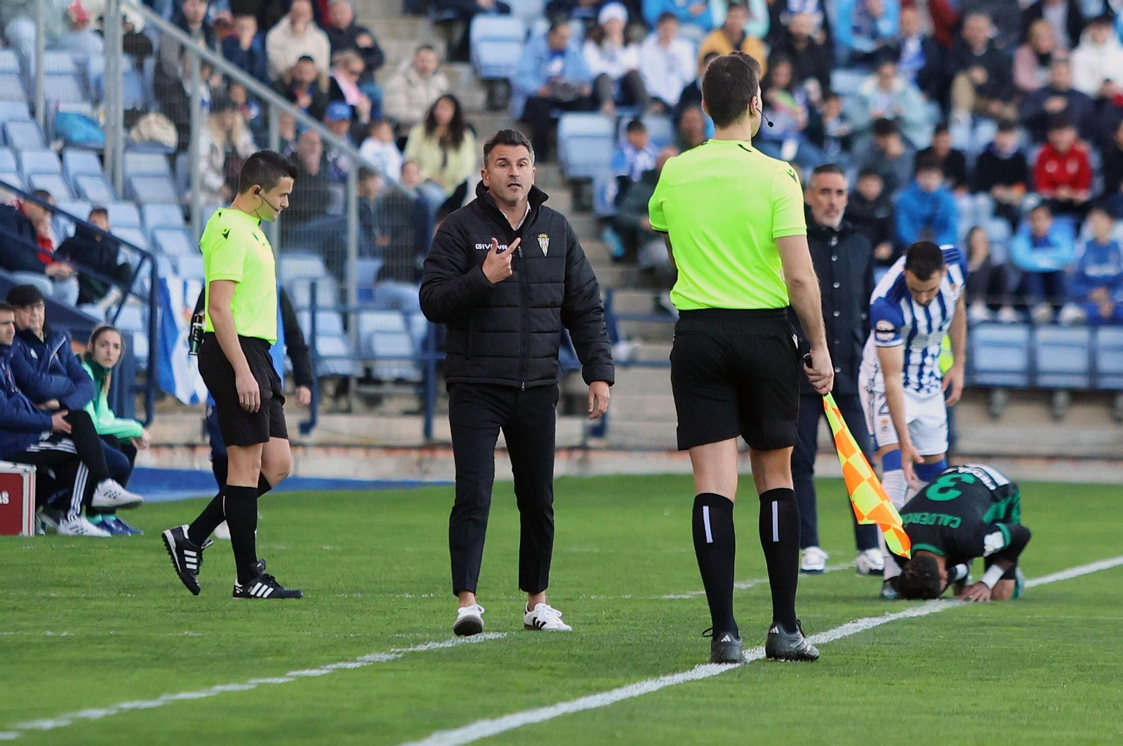 Las mejores fotos del ambiente en el Nuevo Colombino para el Recre - Córdoba CF