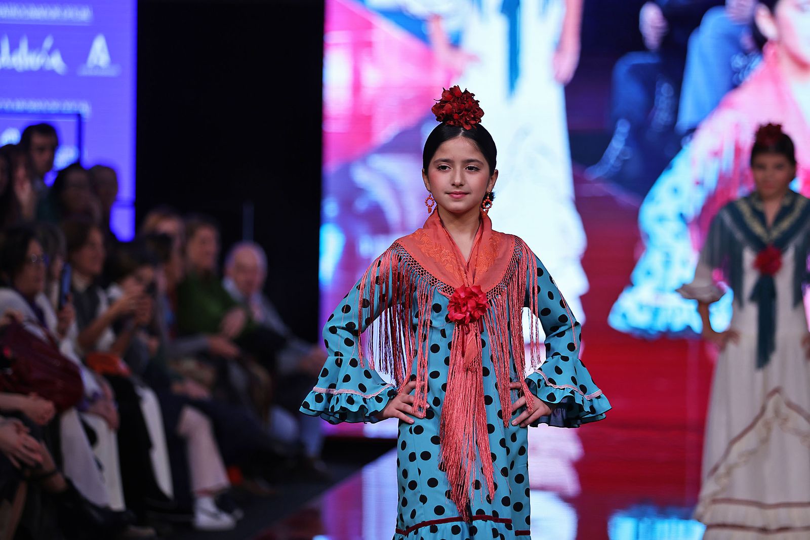 Imágenes de la pasarela Huelva Flamenca 2024