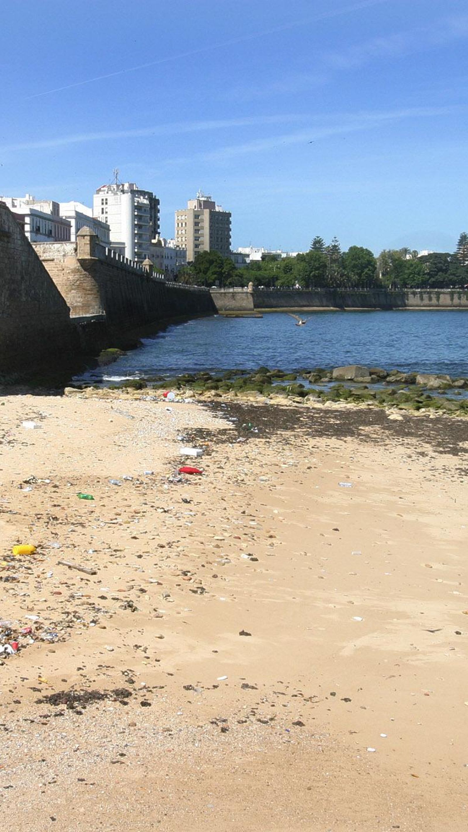 La cala que se crea en la Punta de San Felipe.