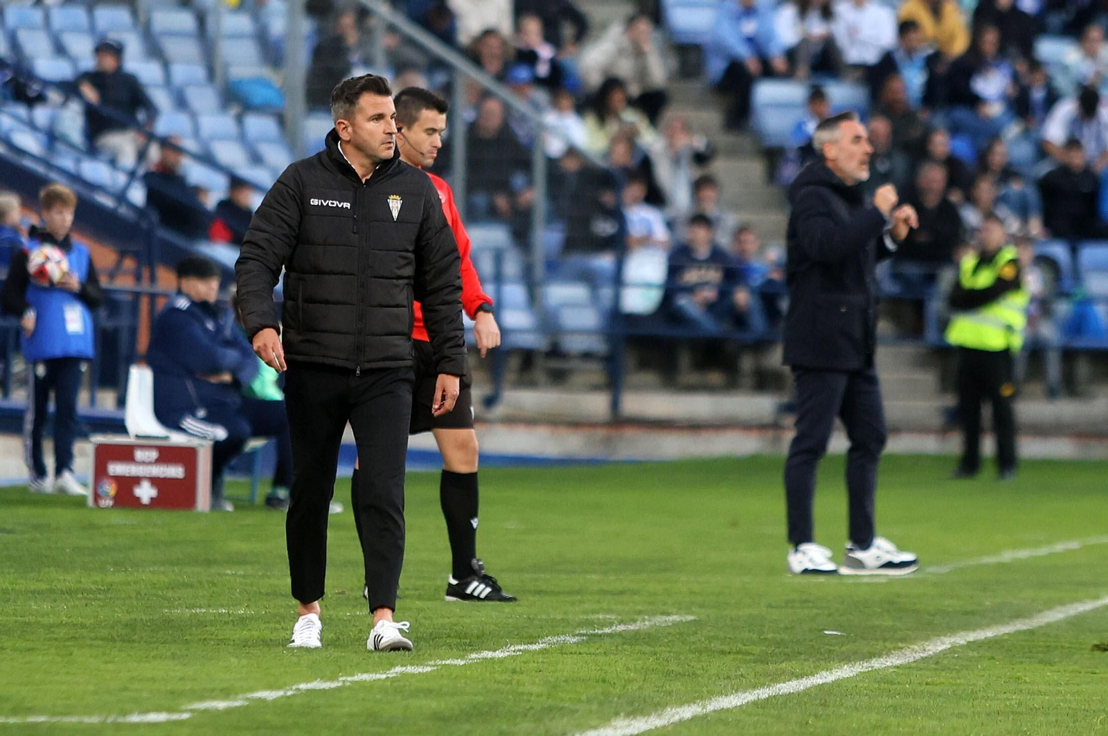Las mejores fotos del ambiente en el Nuevo Colombino para el Recre - Córdoba CF