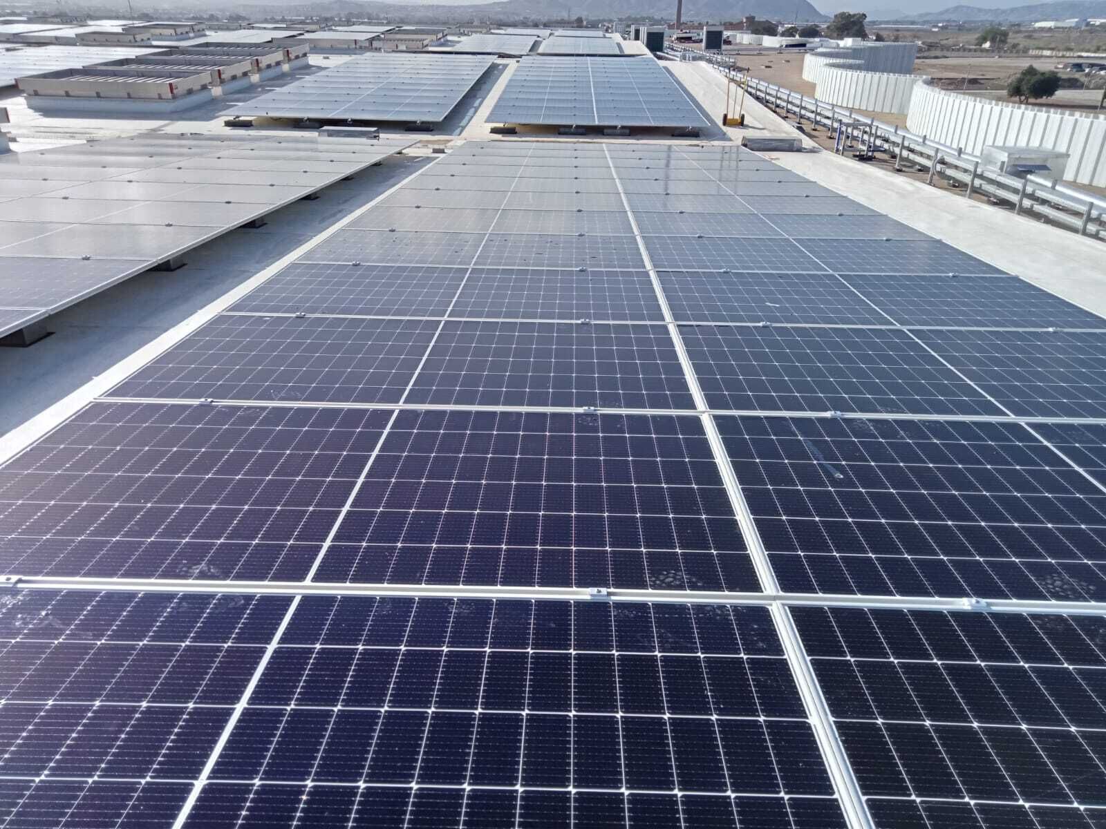Endesa construye dos plantas fotovoltaicas de autoconsumo para Mayoral