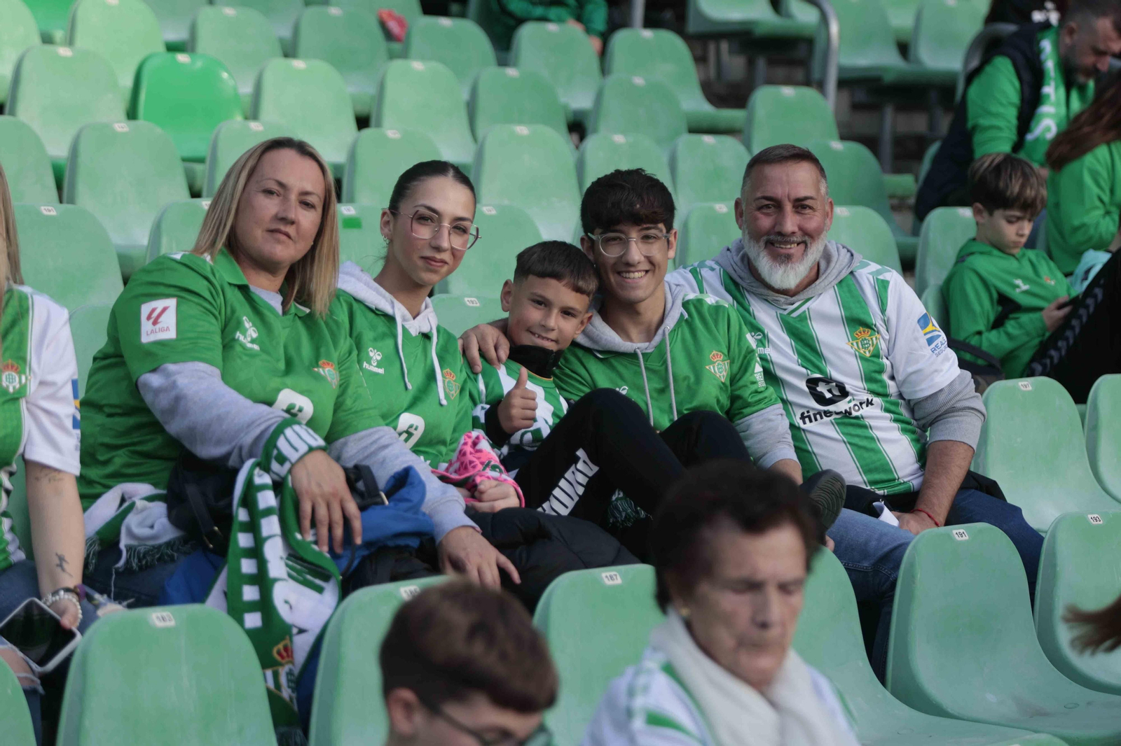 Búscate en las gradas del Villamarín