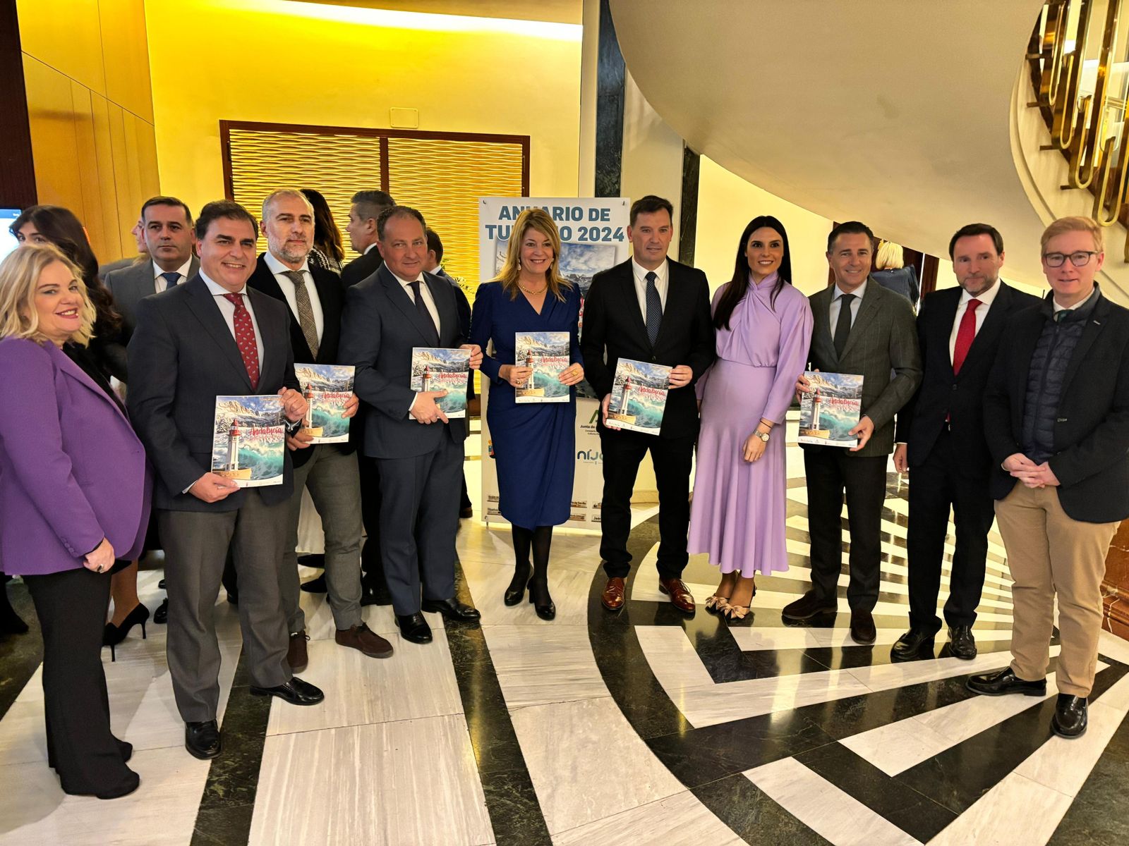 Representantes onubenses presentes en la presentación del Anuario Turismo Andalucía, de Grupo Joly, en Madrid.