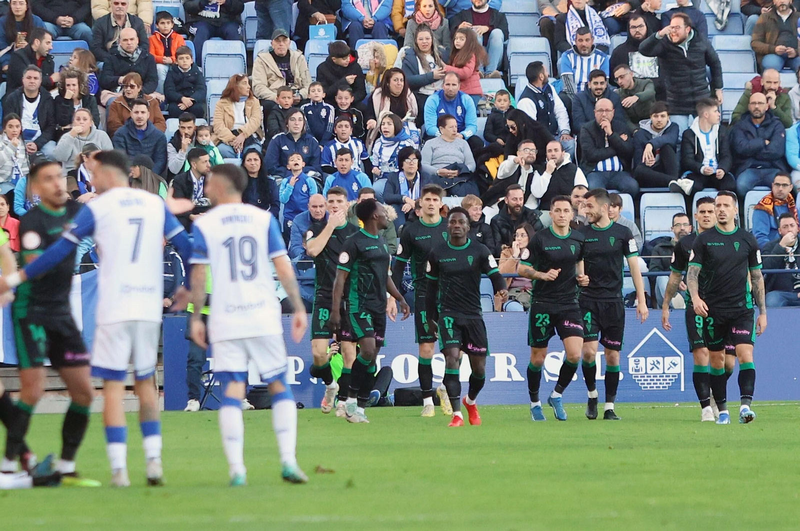 Las mejores fotos del ambiente en el Nuevo Colombino para el Recre - Córdoba CF