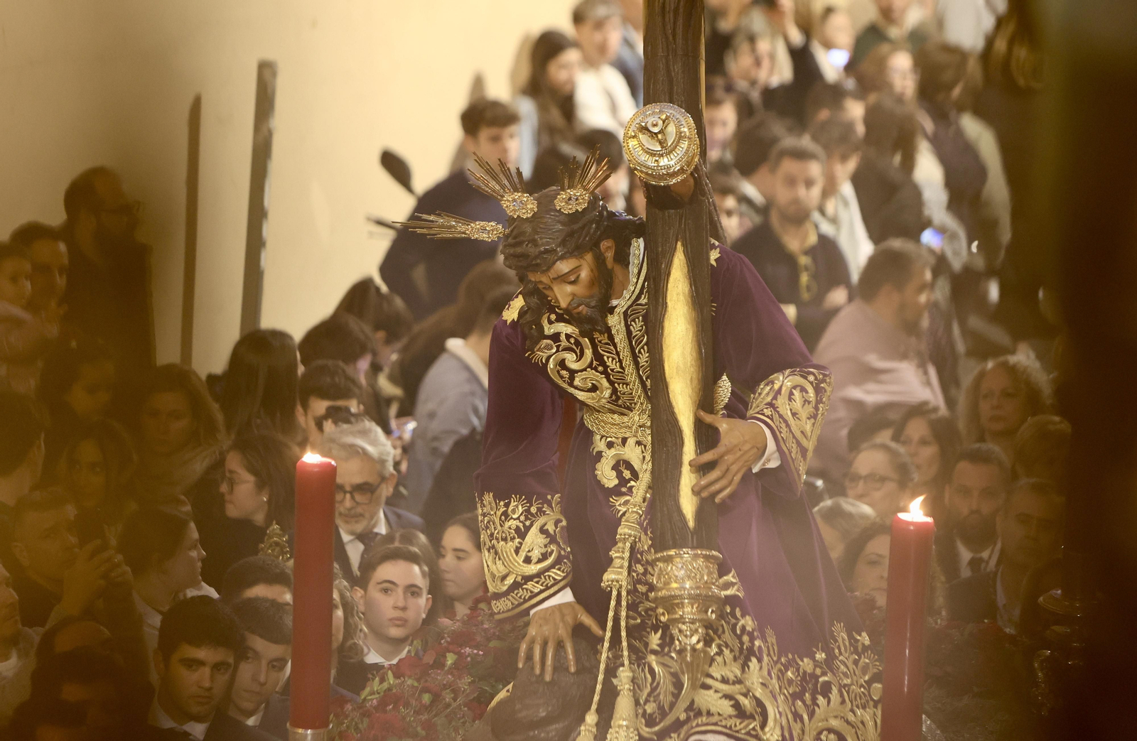 Traslado de las imágenes de la Hermandad de la Esperanza de Triana a su capilla