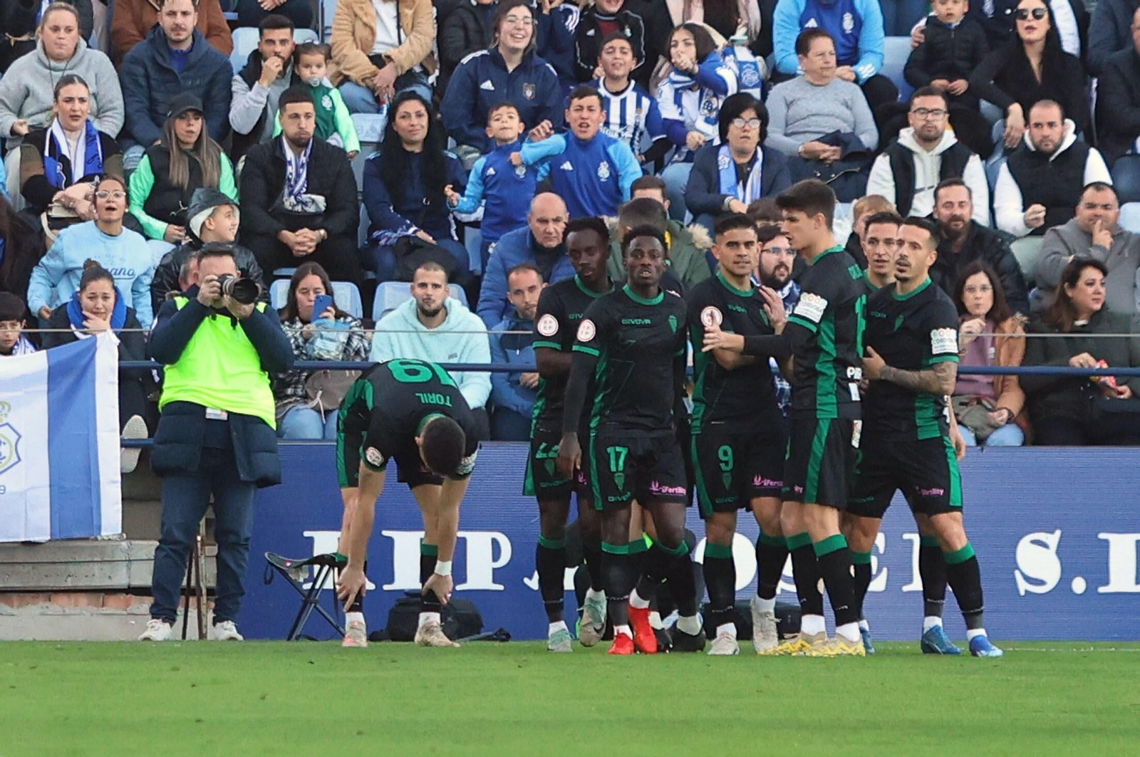 Las mejores fotos del ambiente en el Nuevo Colombino para el Recre - Córdoba CF