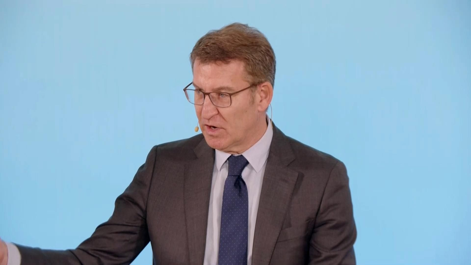 Feijóo anuncia que las CCAA gobernadas por el PP impulsarán una EBAU común para 2025